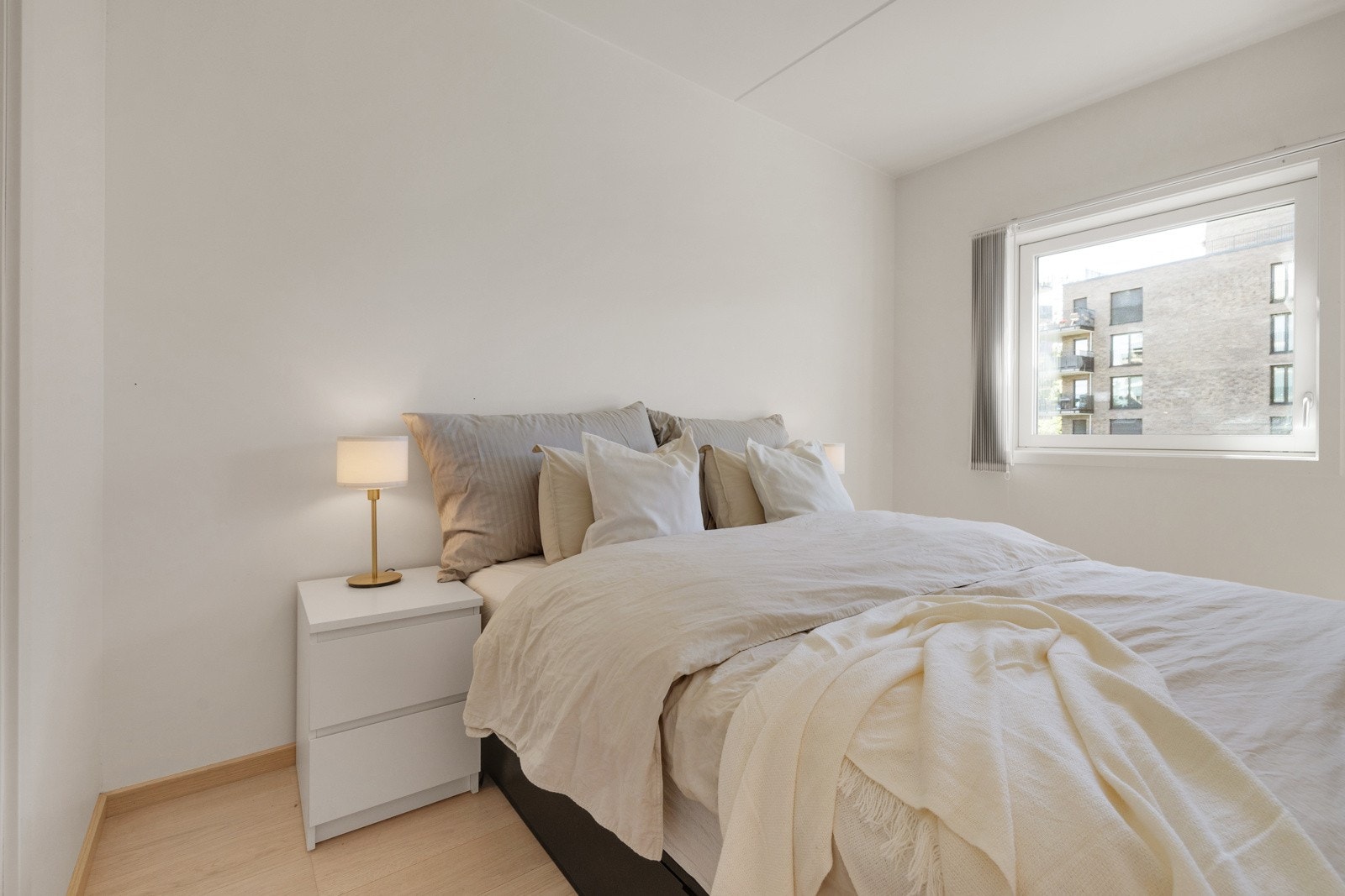 Soverommet er praktisk innredet hvor du har rikelig med plass til dobbeltseng. Galleribilde