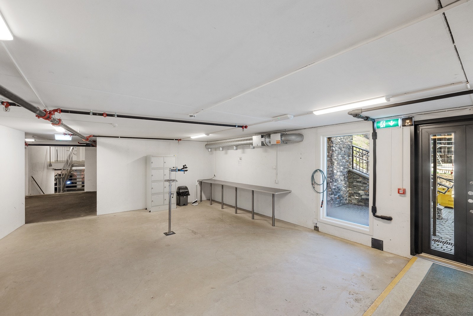 Fellesrom. Galleribilde