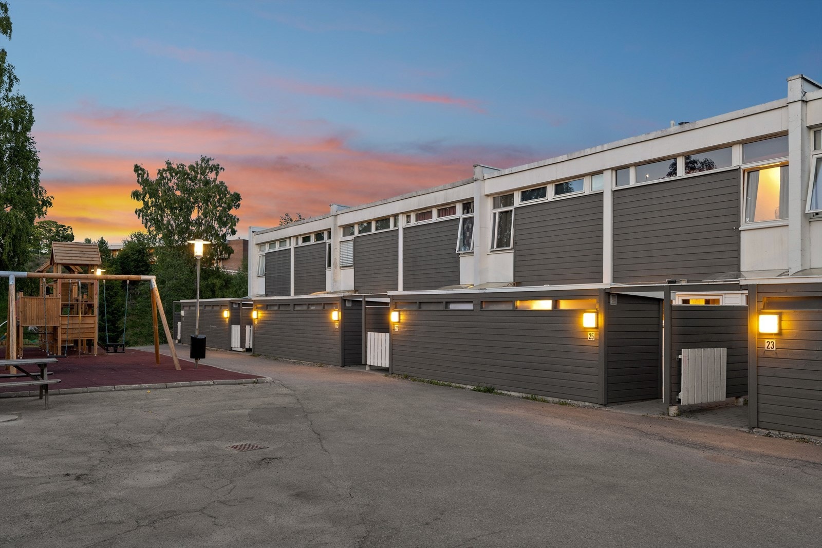 Trivelig og innbydende nabolag Galleribilde