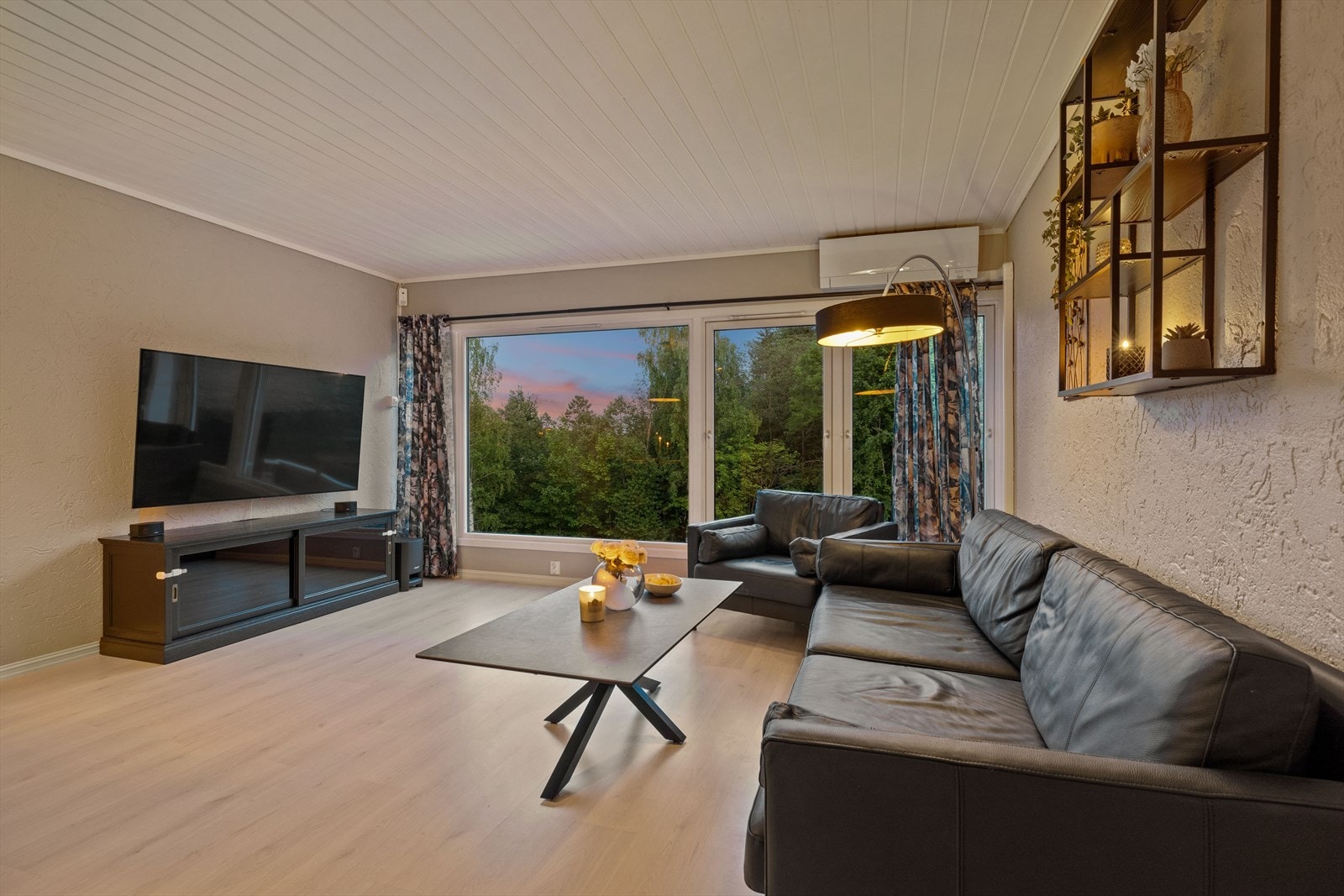 Velkommen til Haugenlia 25 | Presentert av Mohsin Ali for EiendomsMegler 1 Galleribilde