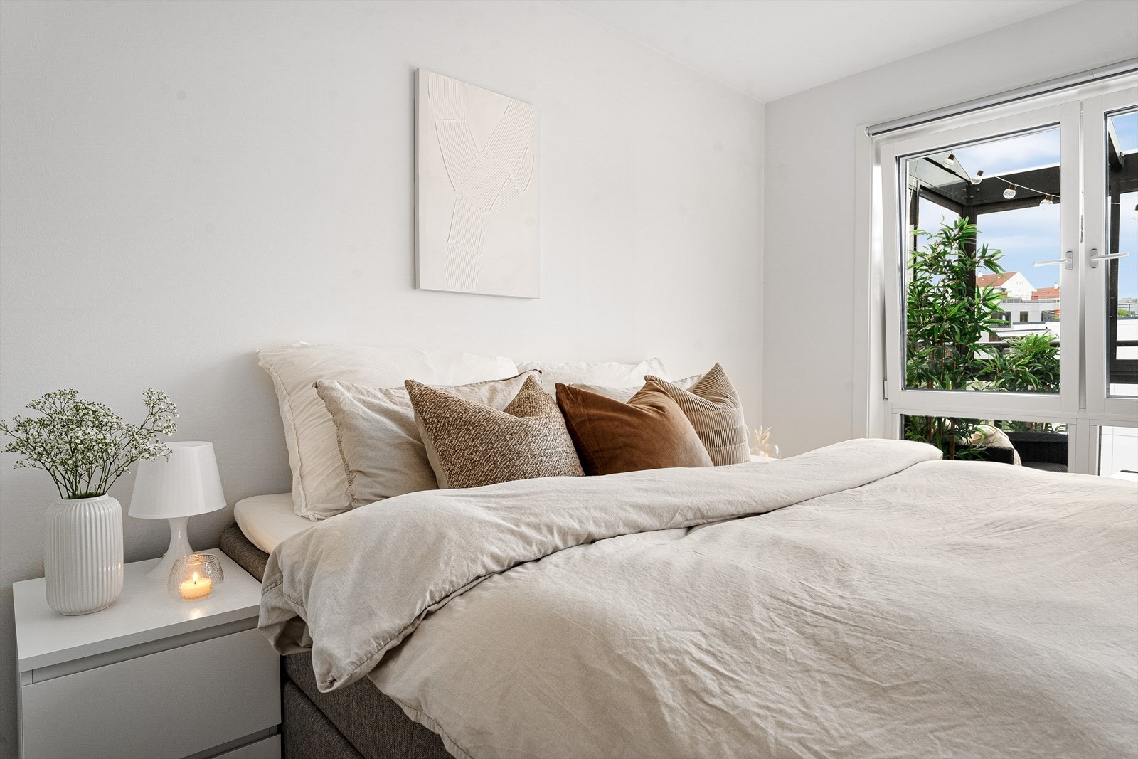 - Romslig soverom på 9,4 m² - Galleribilde