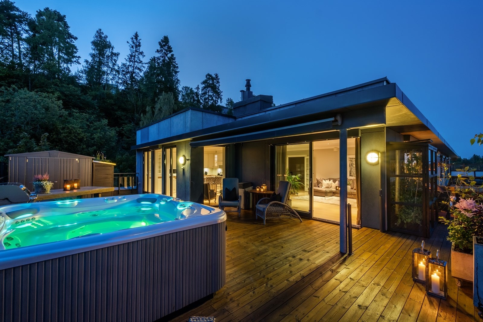 Eiendommen ligger rolig og skjermet, uten gjennomgangstrafikk. Galleribilde