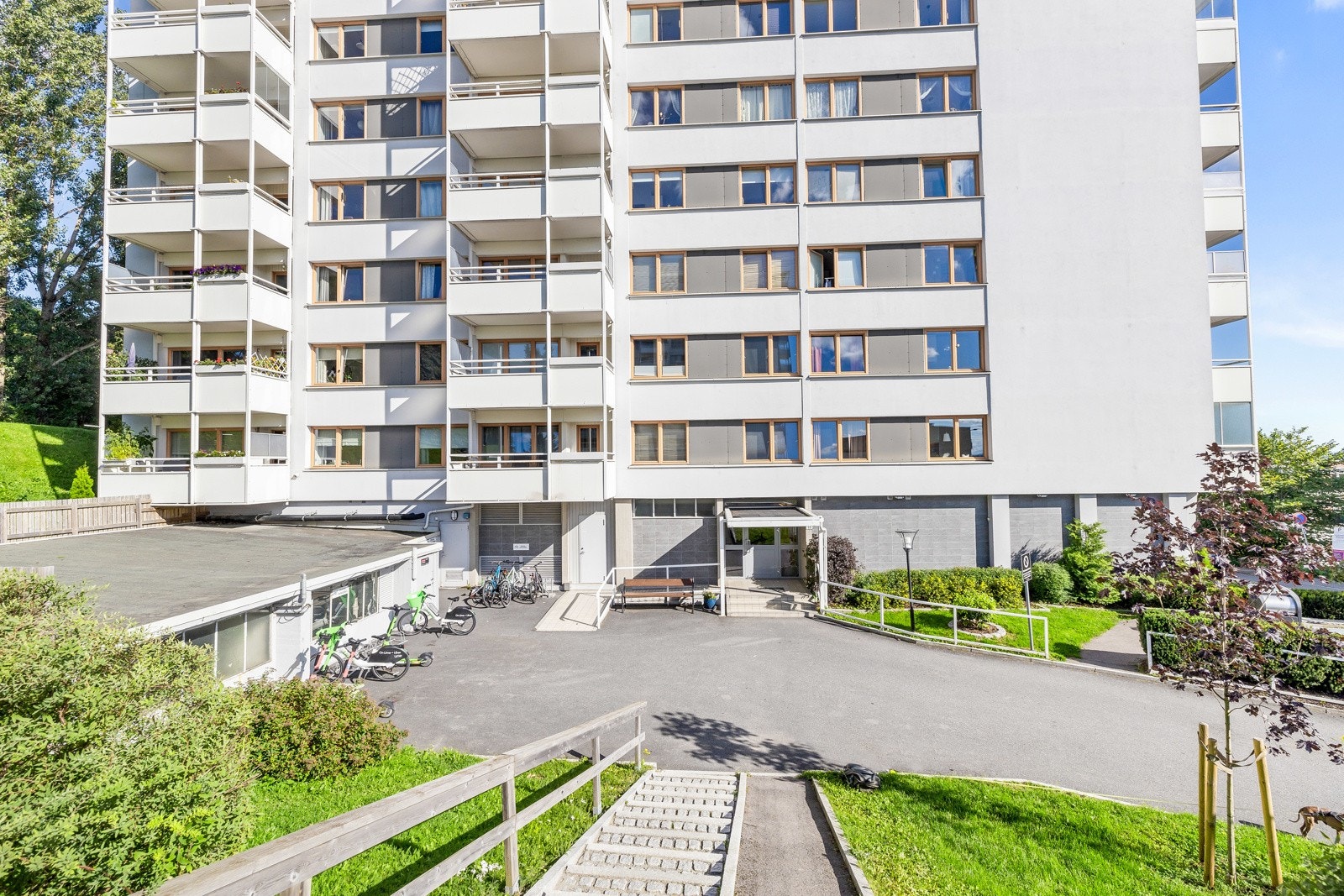 Det finnes felles vaskeri til disposisjon for beboerne. Galleribilde