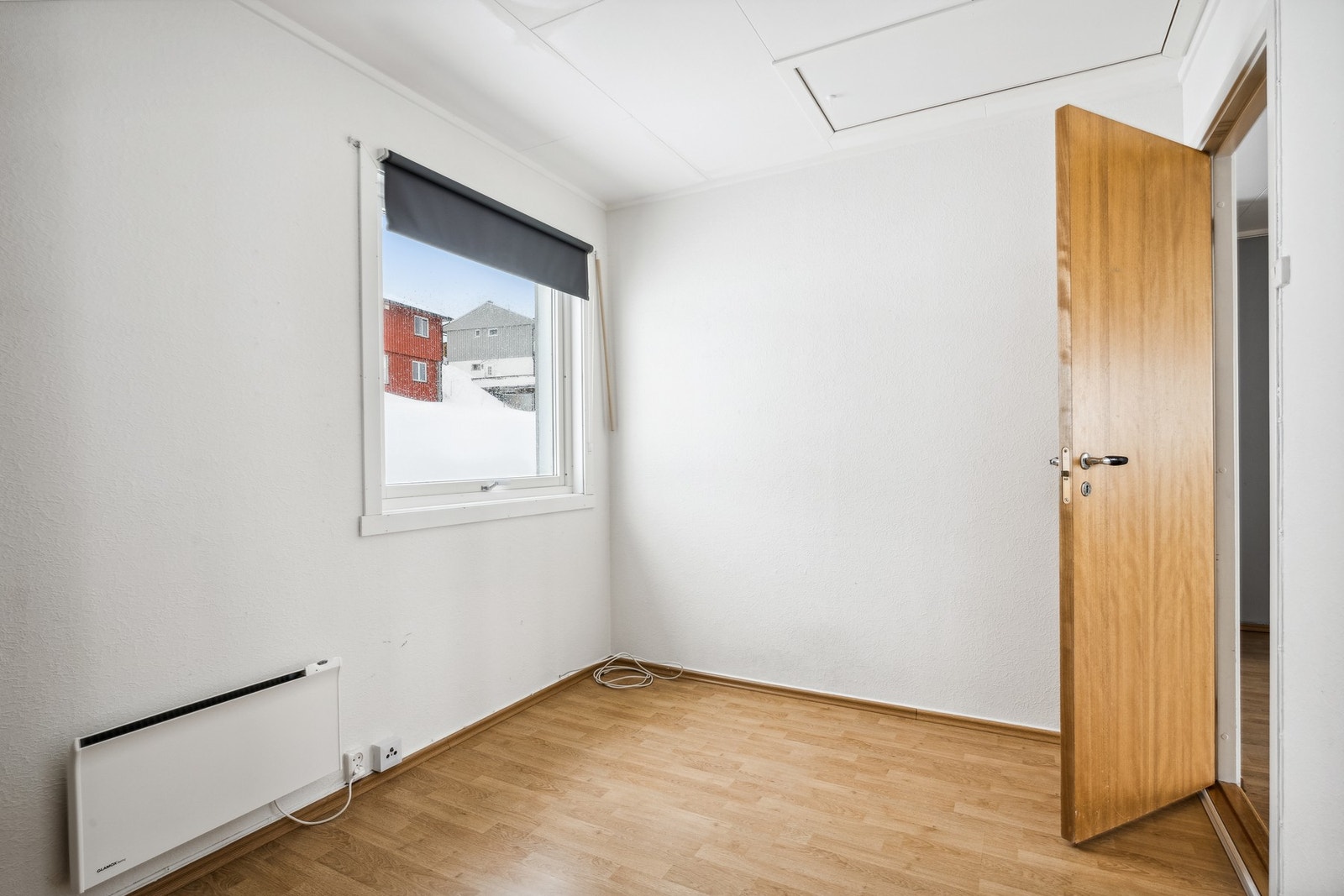 Tilgang til loft fra soverom. Galleribilde