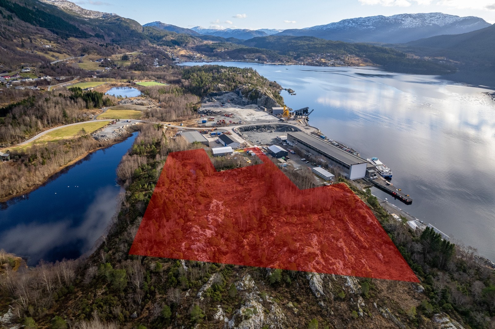 Oversiktsbilde av korleis tomta ligg. Tek atterhald om at dette er 100 % rett Galleribilde