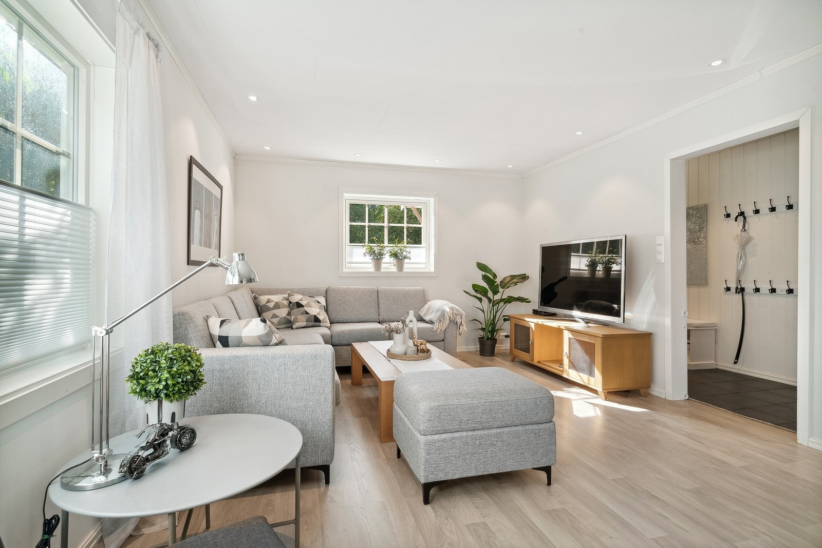 Lys og luftig stue. Galleribilde