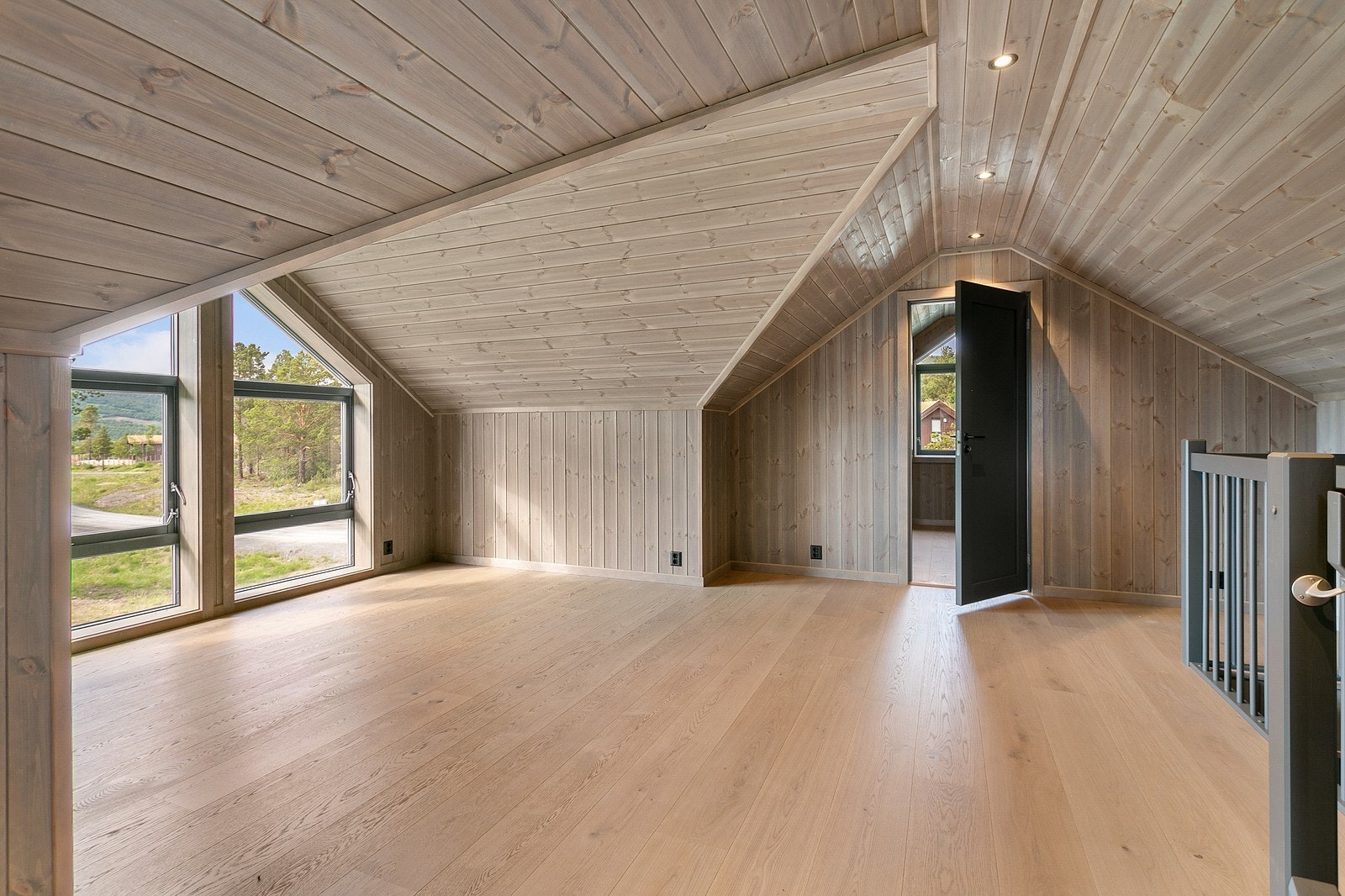 Loftstua er det perfekte samlingspunktet for barn og/eller ungdommer Galleribilde