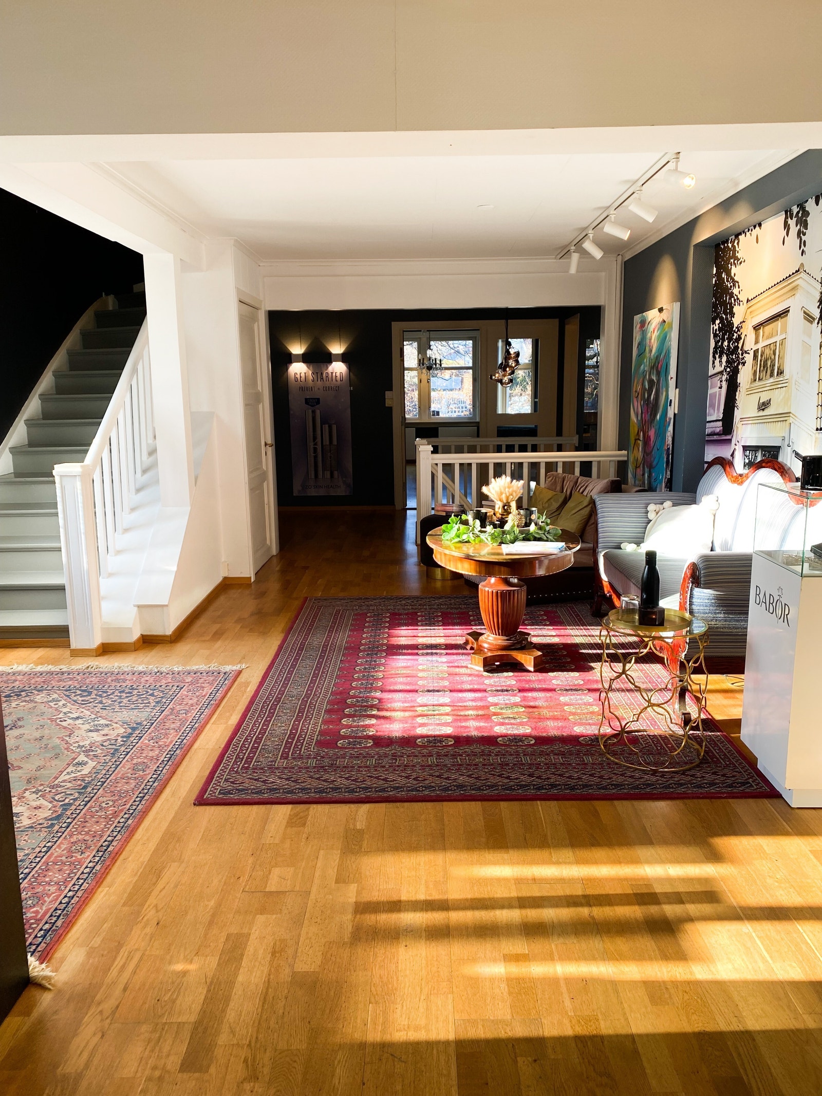 Inngangsparti 1. etg. Galleribilde