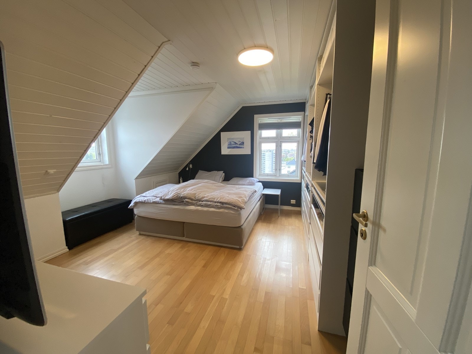 025_Hovedsoverom Master bedroom.jpg Galleribilde