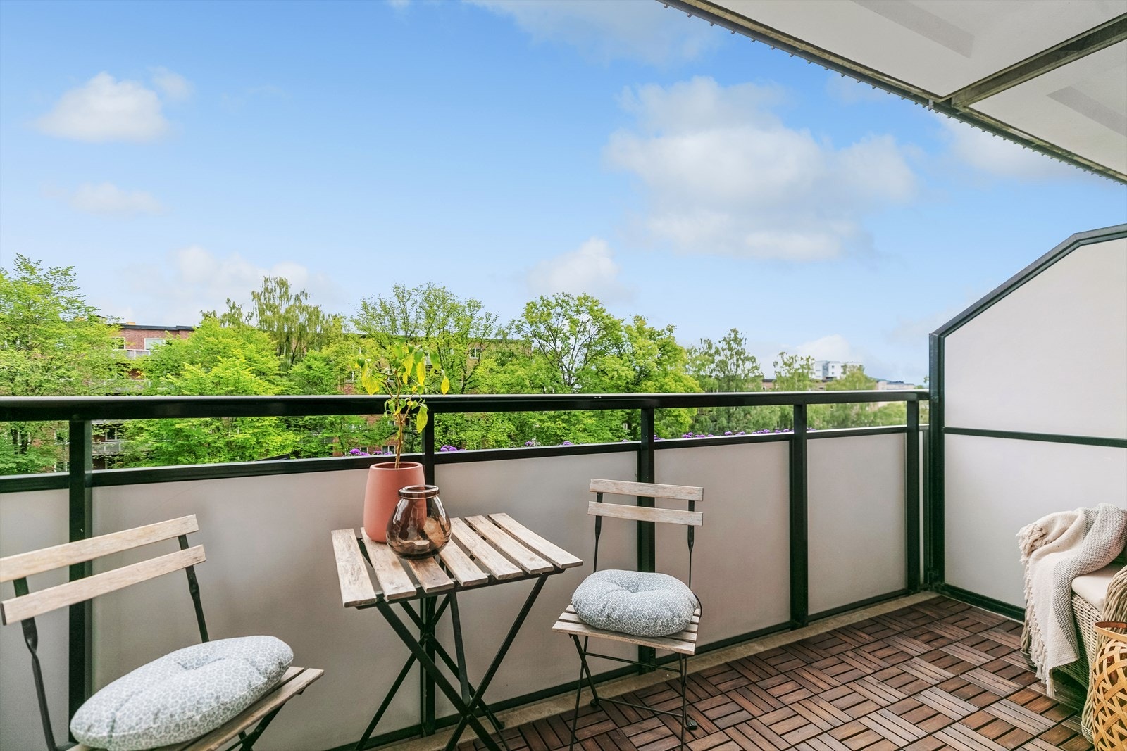 Balkongen ligger høyt og fritt på toppen av Sinsen Galleribilde