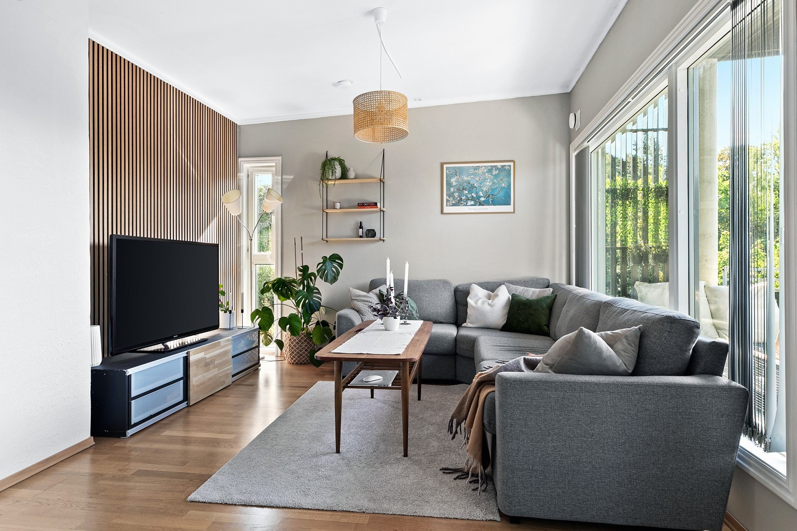 Moderne og attraktiv stue med god planløsning Galleribilde