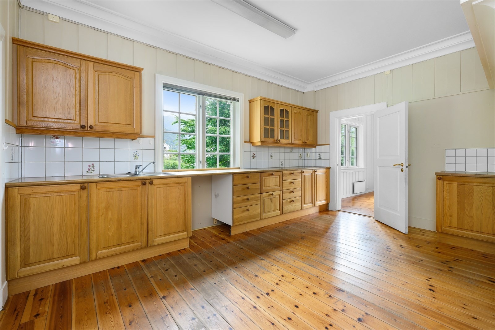 Romslig kjøkken Galleribilde