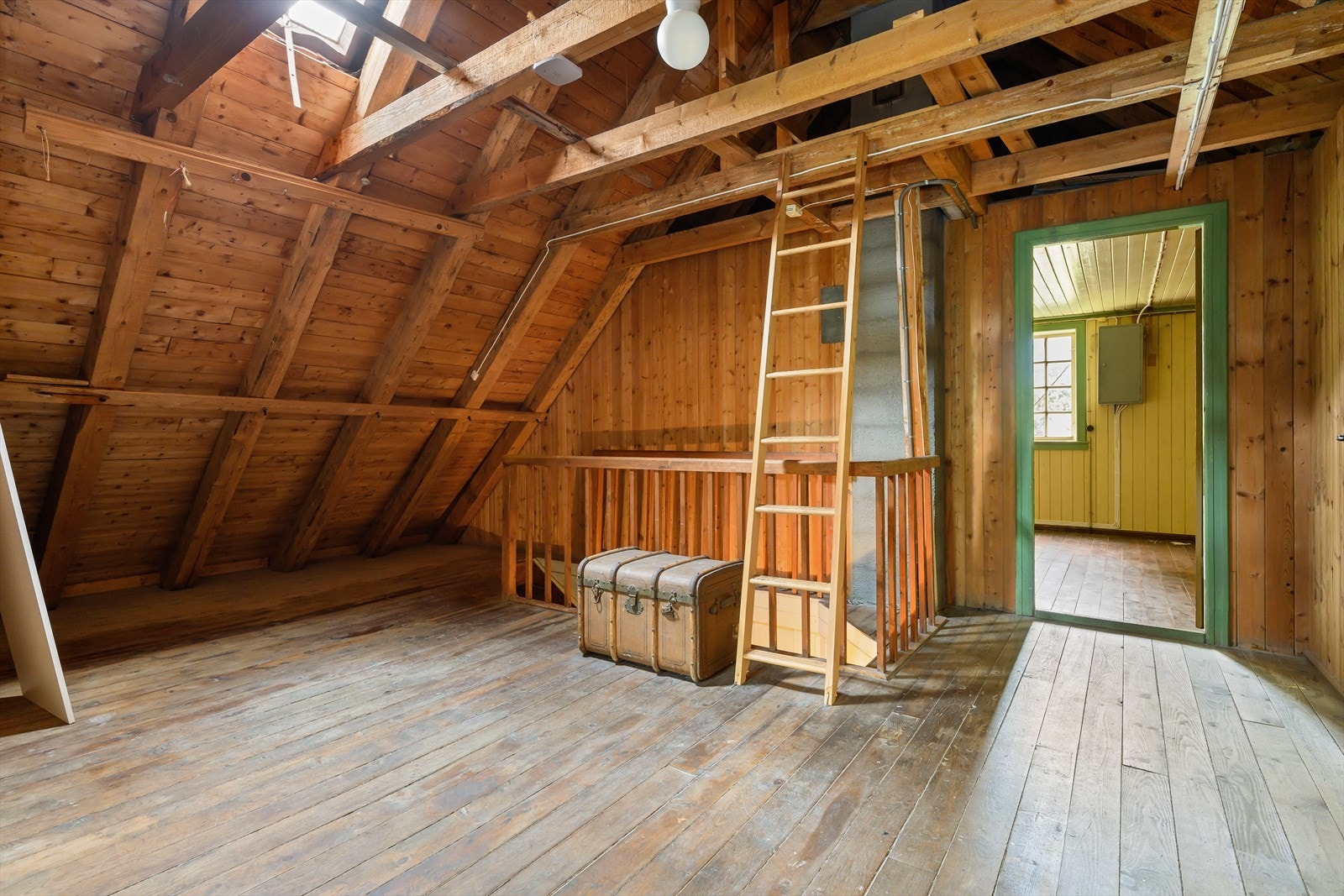 Gang på loft Galleribilde