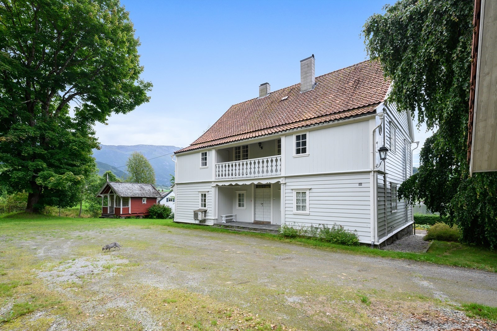 Inngangsparti Galleribilde