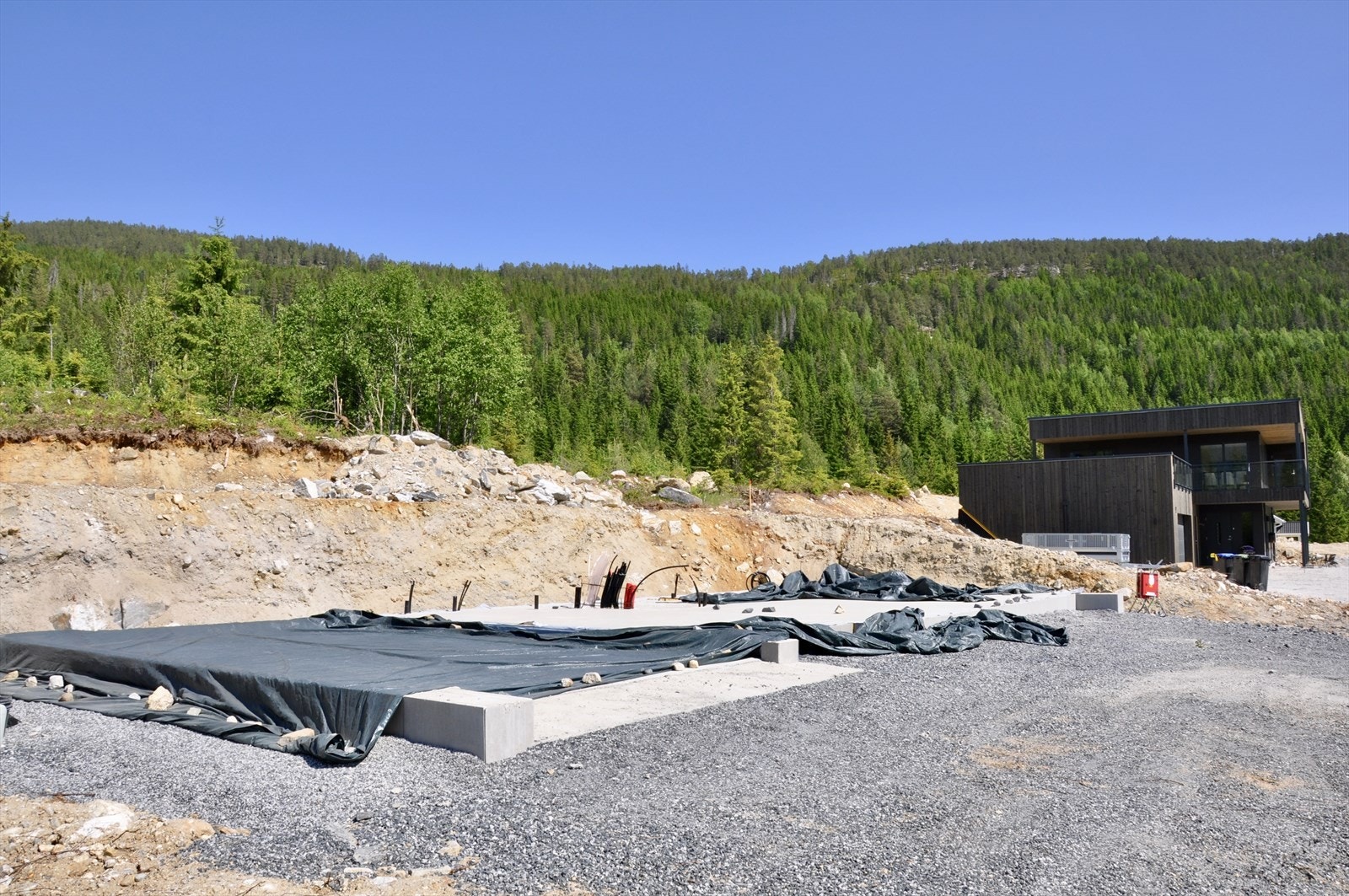 Boligfeltet består av eneboliger, tomannsboliger og flermannsboliger. Galleribilde