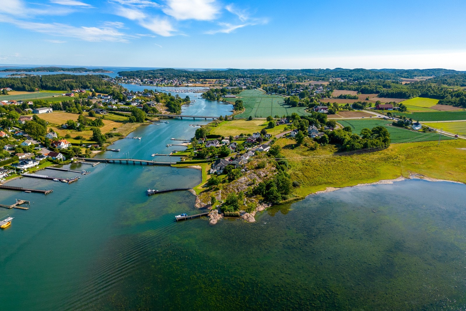 Tomten er flott, regulert til både naturvernområde og LRNF. Kunnskap om omregulering er en fordel. Galleribilde