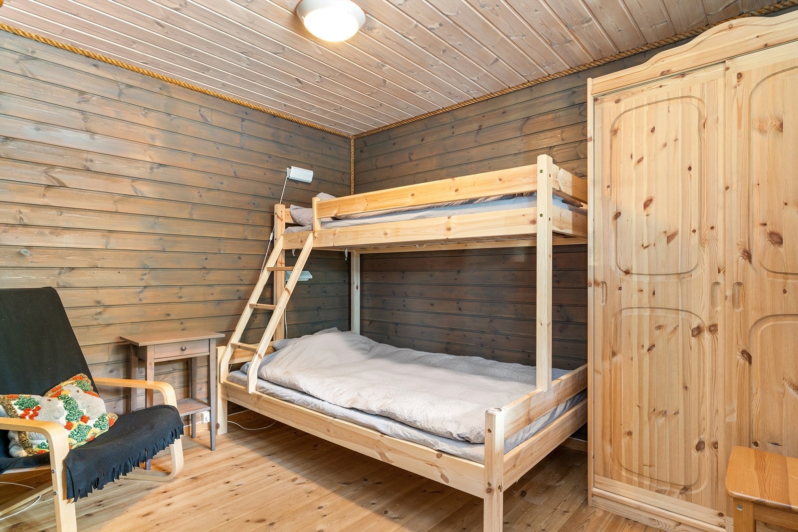 Hytta har 2 soverom med flere sengeplasser. Galleribilde