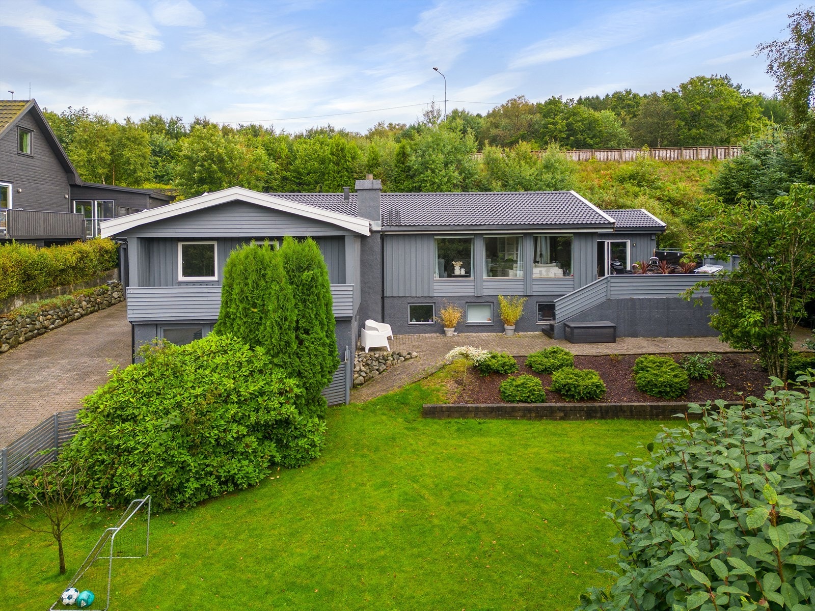 Eiertomt på ca. 1 189 m² Galleribilde