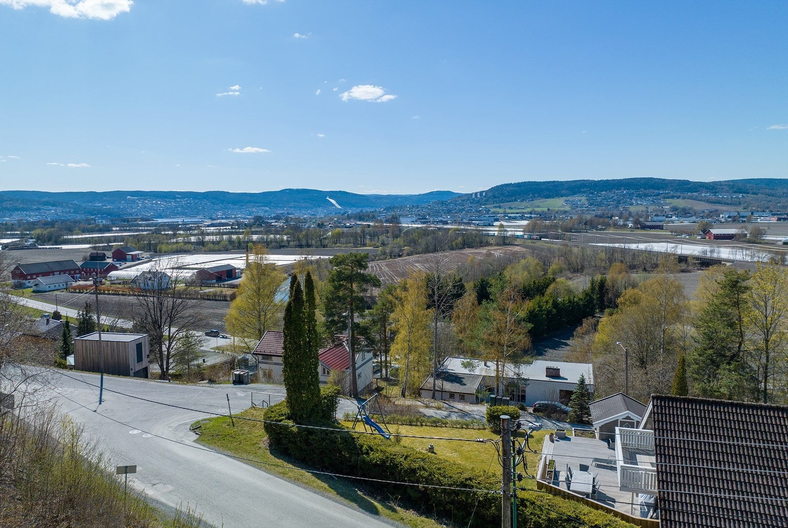 Utsikt mot Drammen og ytre Lier Galleribilde