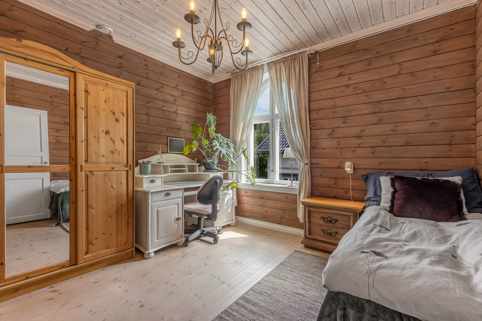 Soverom 5 - 2.etg Galleribilde