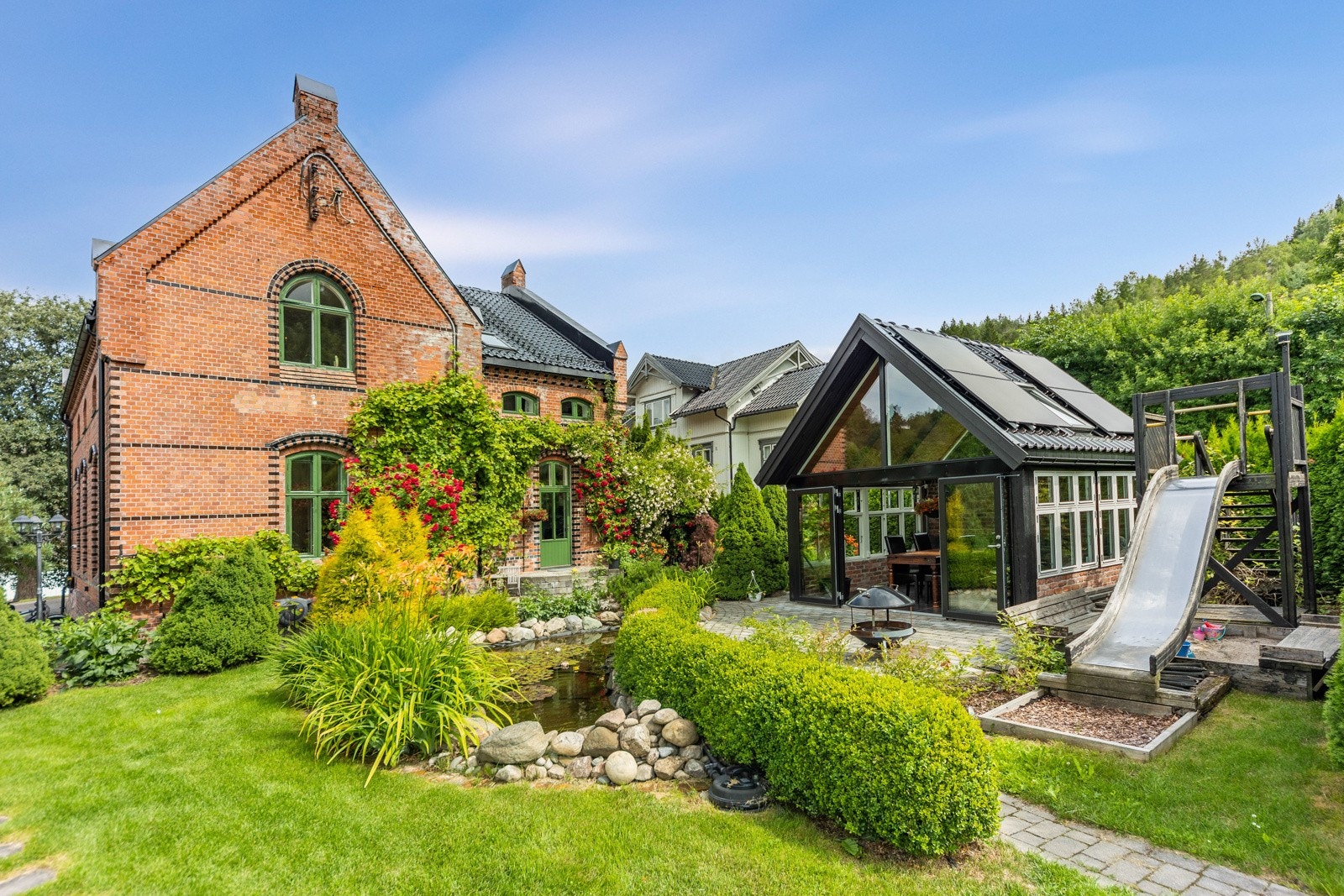 Uteområdet består av flere trivelige og godt planlagte utesoner. Galleribilde