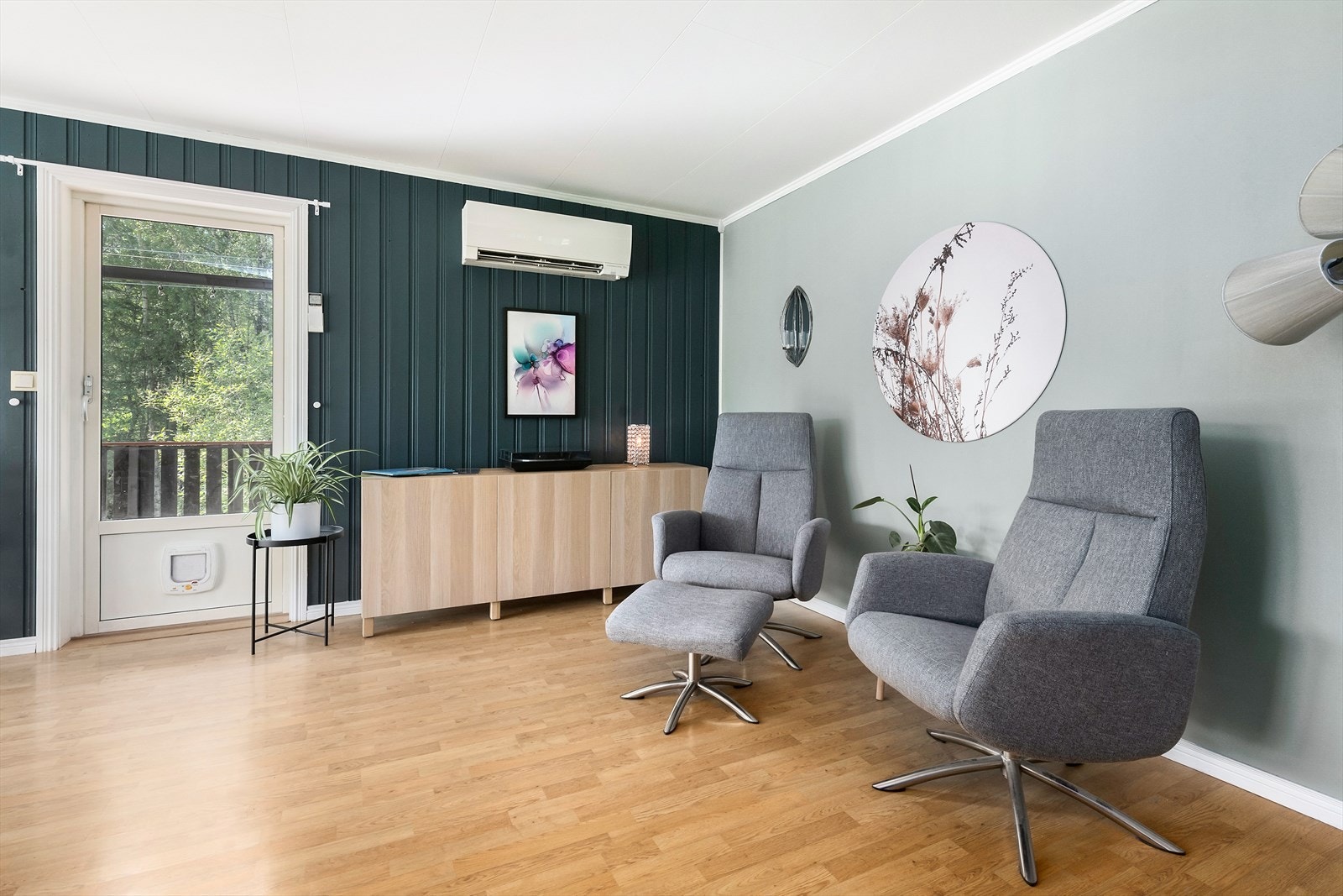 Det er installert varmepumpe på stuen. Galleribilde