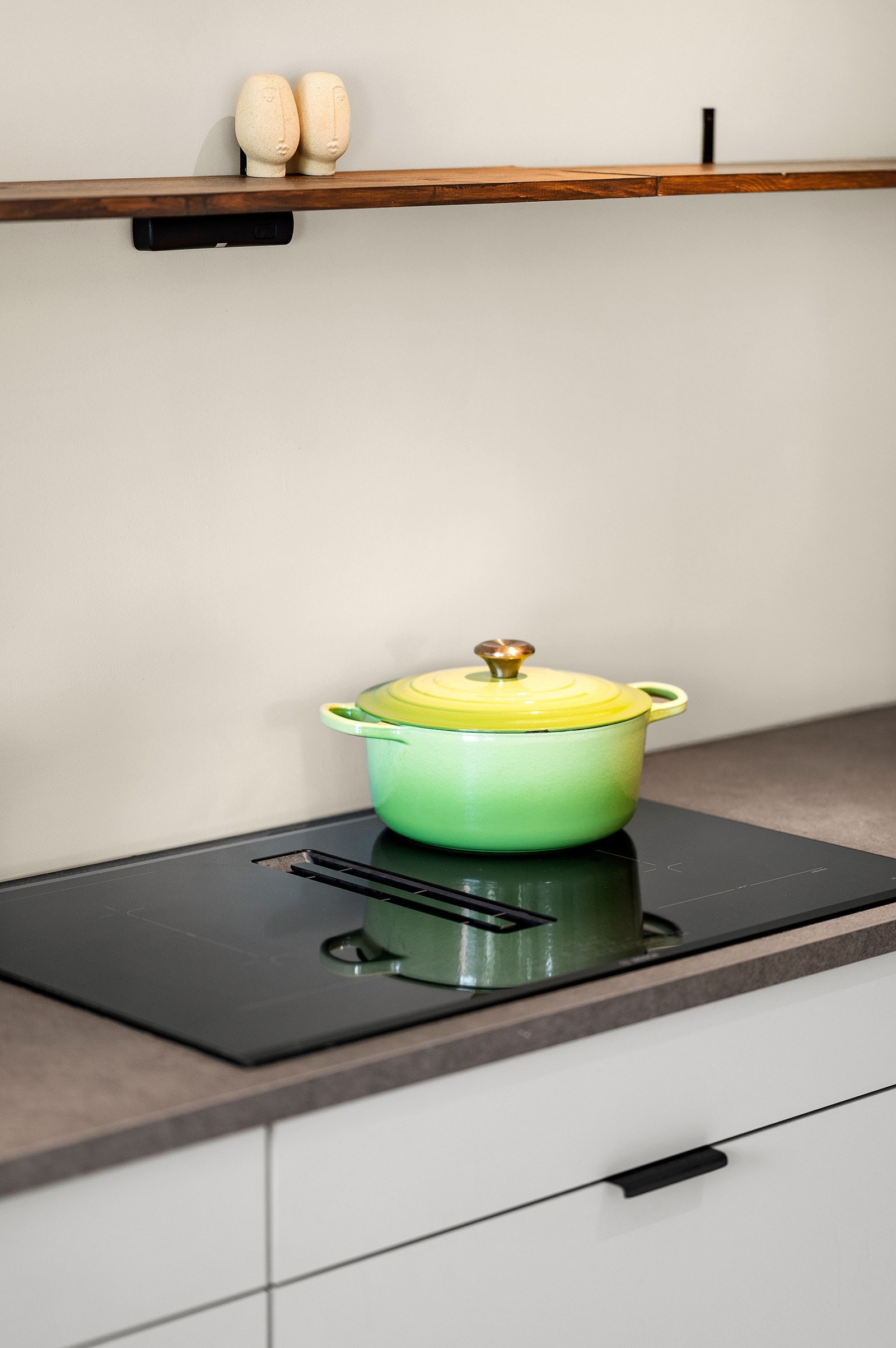 Platetopp med integrert ventilator Galleribilde