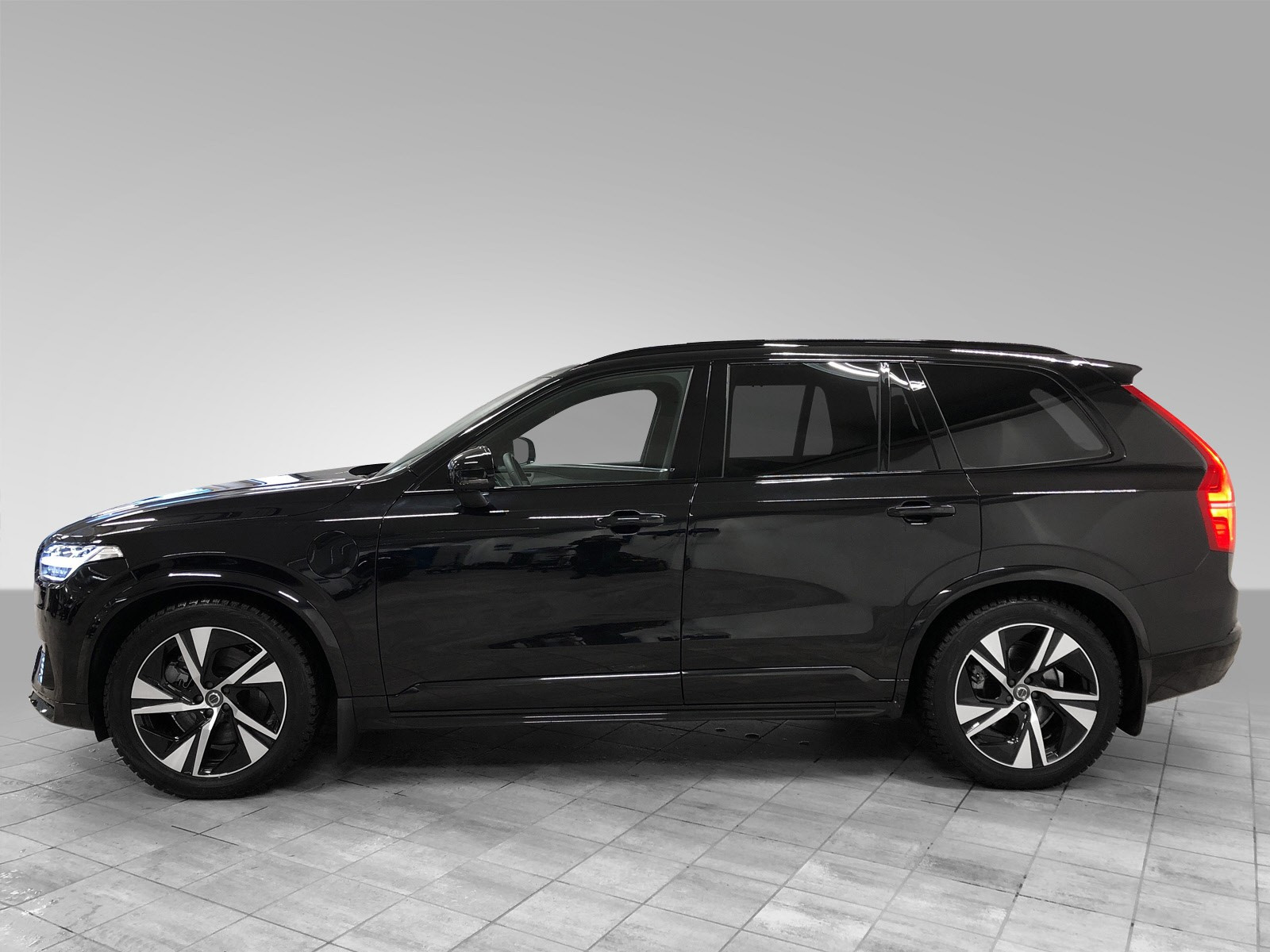 Kjøremaskin i Suv utgave - Flaggskipet til Volvo
