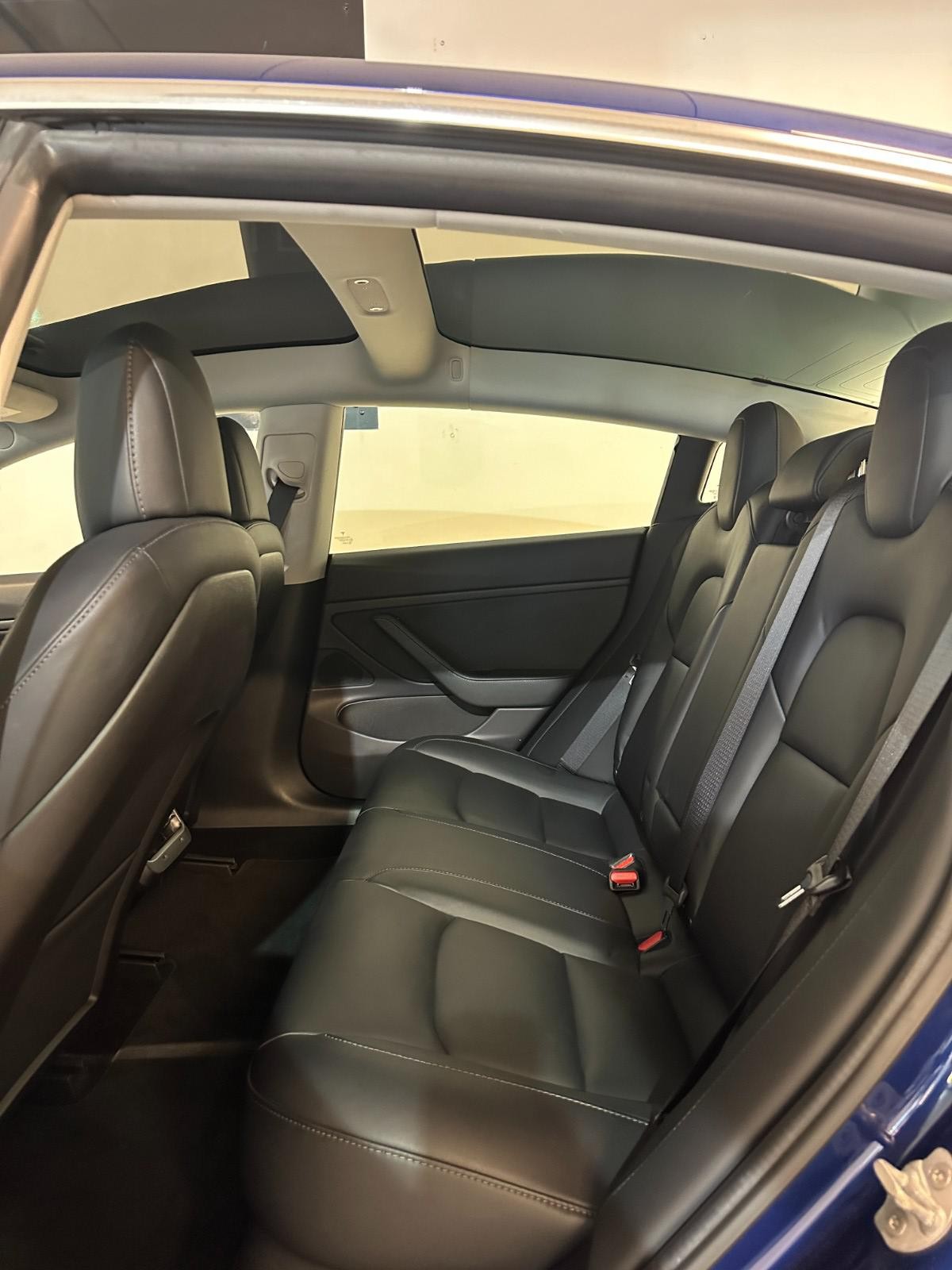 Tesla Model 3 35