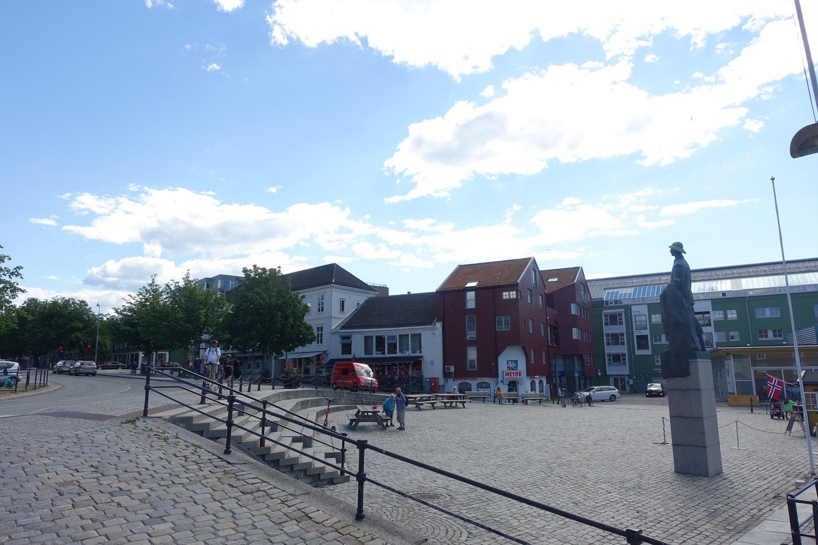 Ravnkloa. Galleribilde