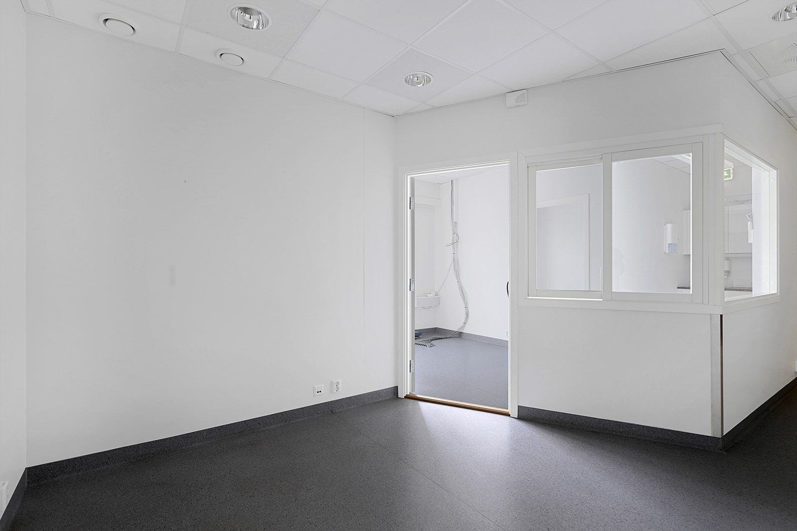 5. etg. kontor/resepsjon Galleribilde