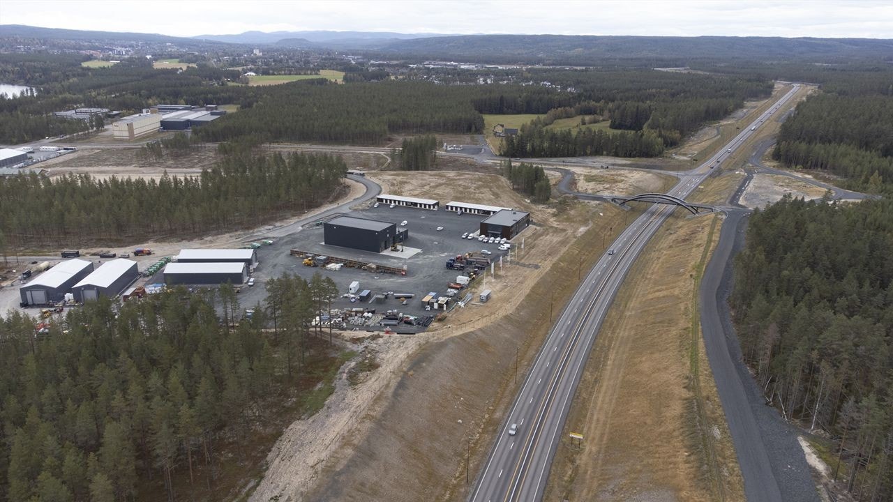 Næringsparken er godt eksponert mot ny og utbedret riksveg 3 Galleribilde