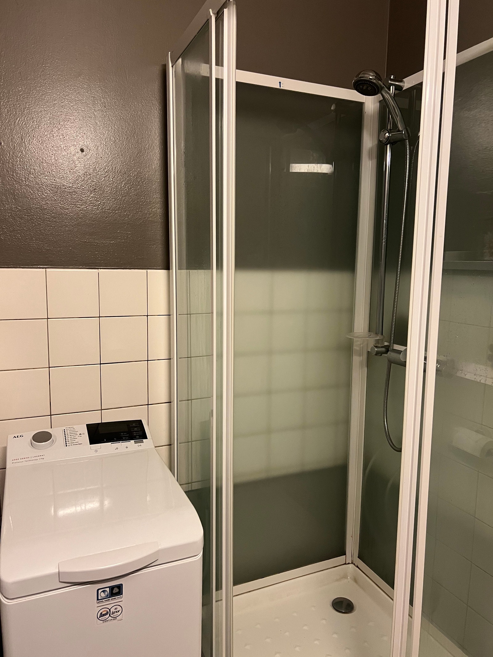 Bad m/ vaskemaskin Galleribilde