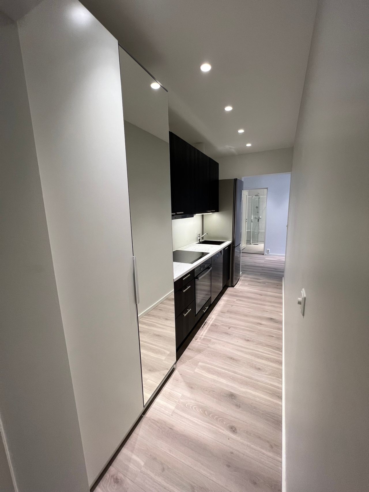 Leilighet 2: Kjøkken/gang Galleribilde