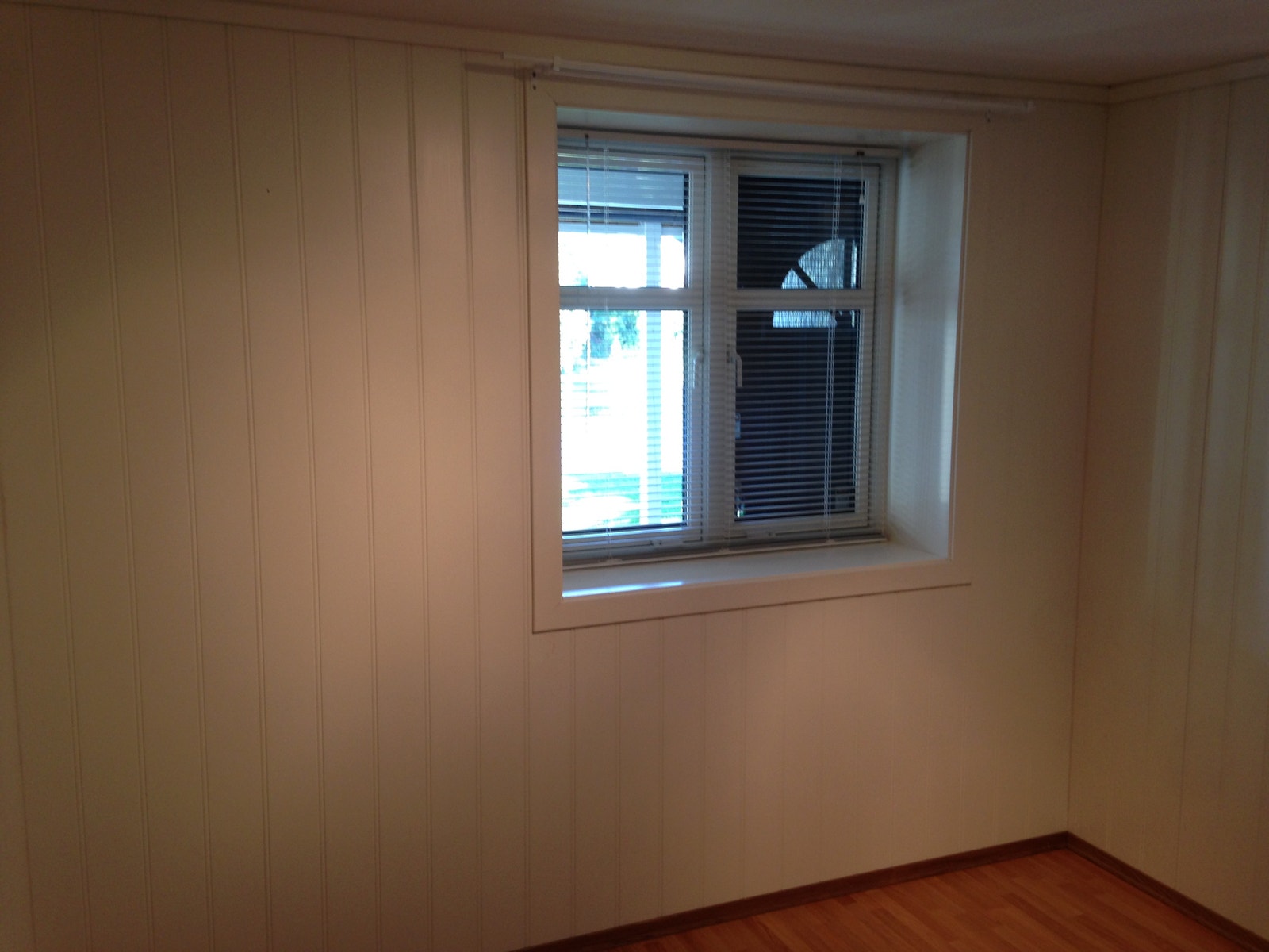 Soverom 1, utsikt mot elva Galleribilde