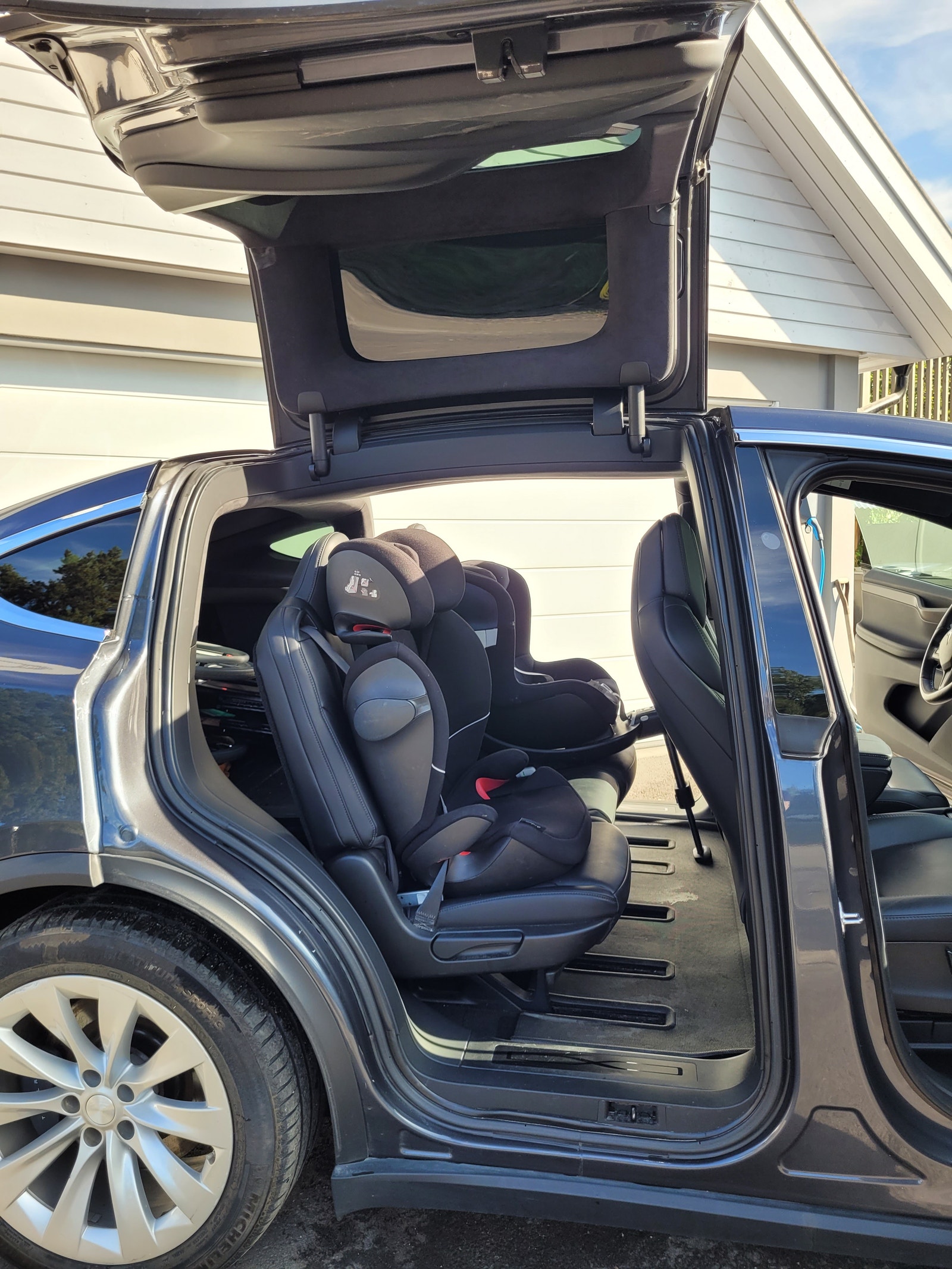 Tesla Model X 9