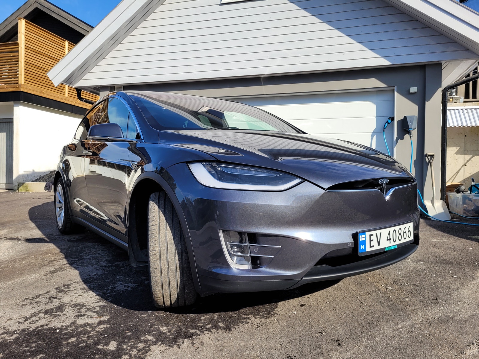 Tesla Model X 1