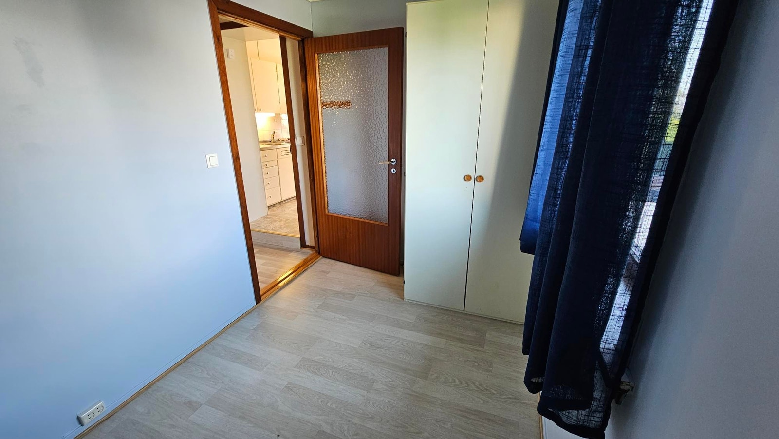 Soverommet. Akkurat plass til dobbeltseng på 180××200 Galleribilde