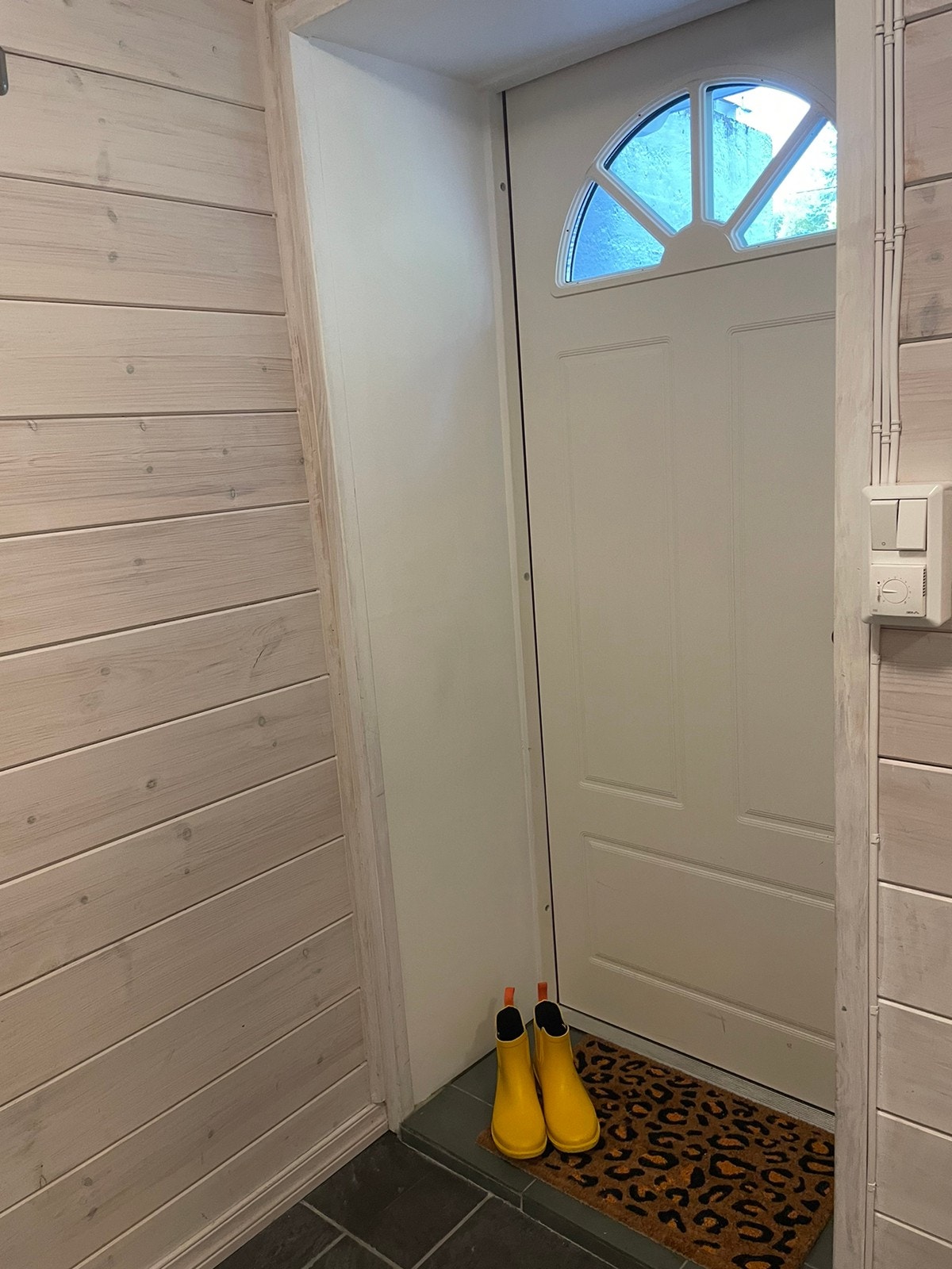 Del av yttergang. Galleribilde