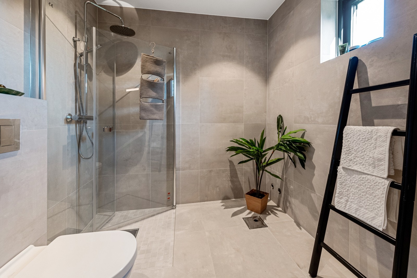 Plass og opplegg for badekar Galleribilde