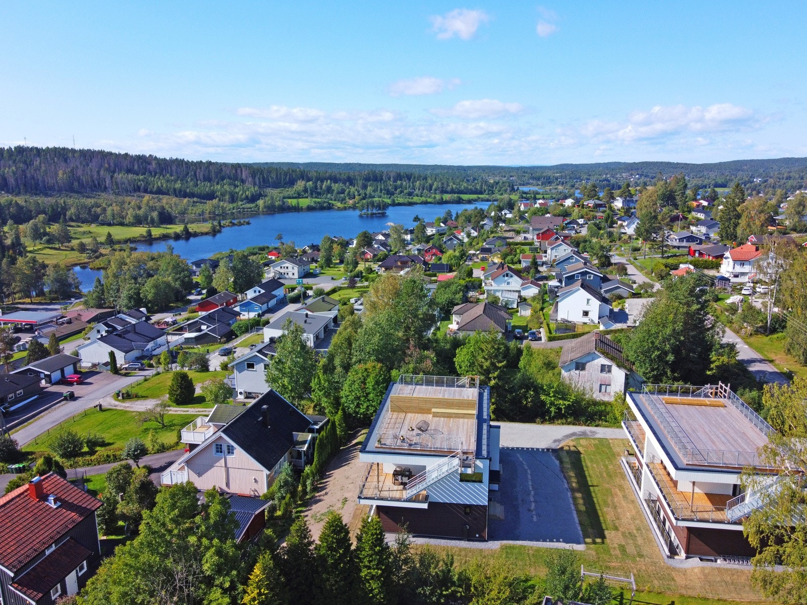 Boligen har god beliggenhet i rolige omgivelser i et etablert boligfelt i Våglia Galleribilde