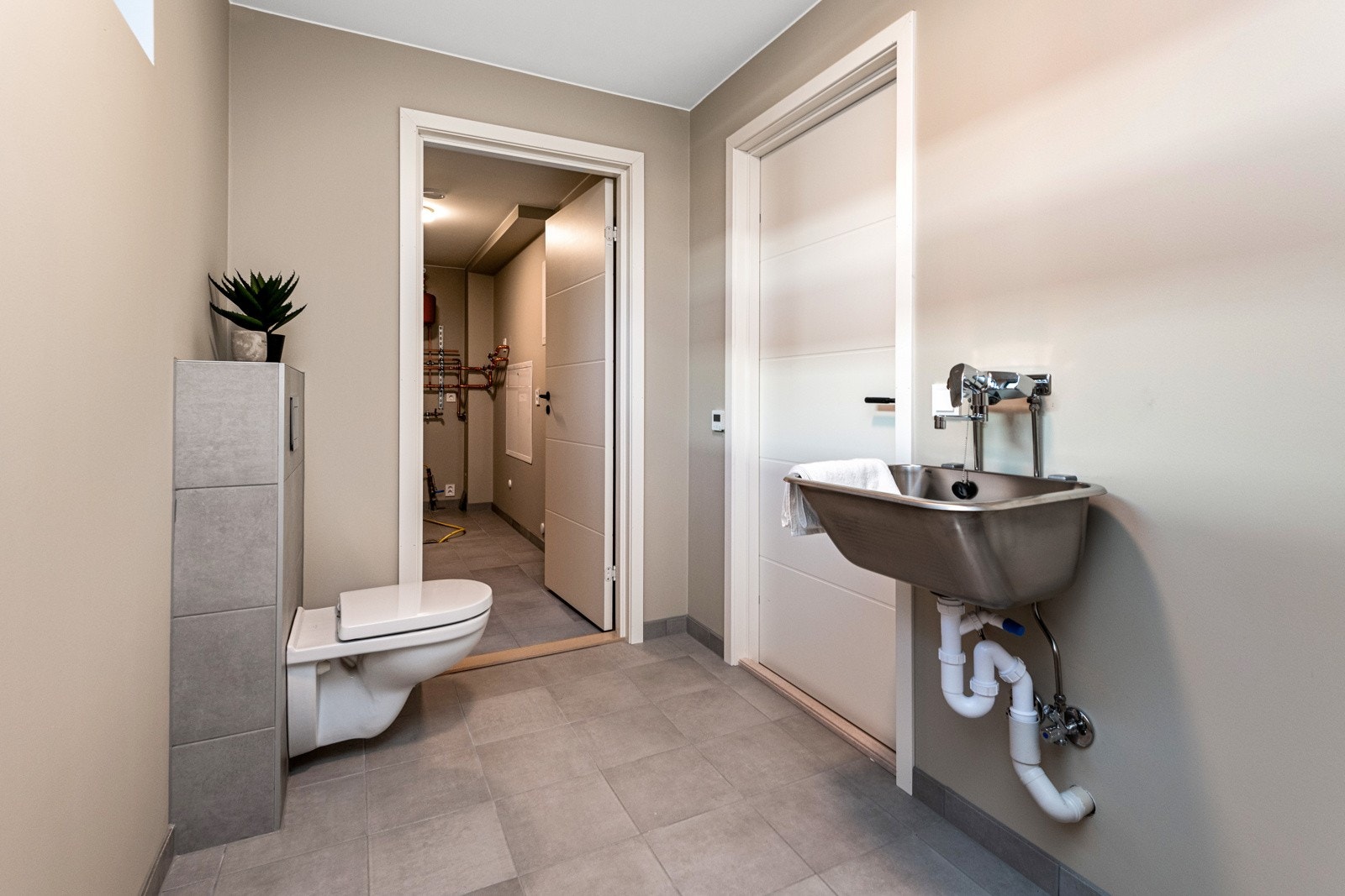 Vaskerom m/wc i 0.etg. Galleribilde