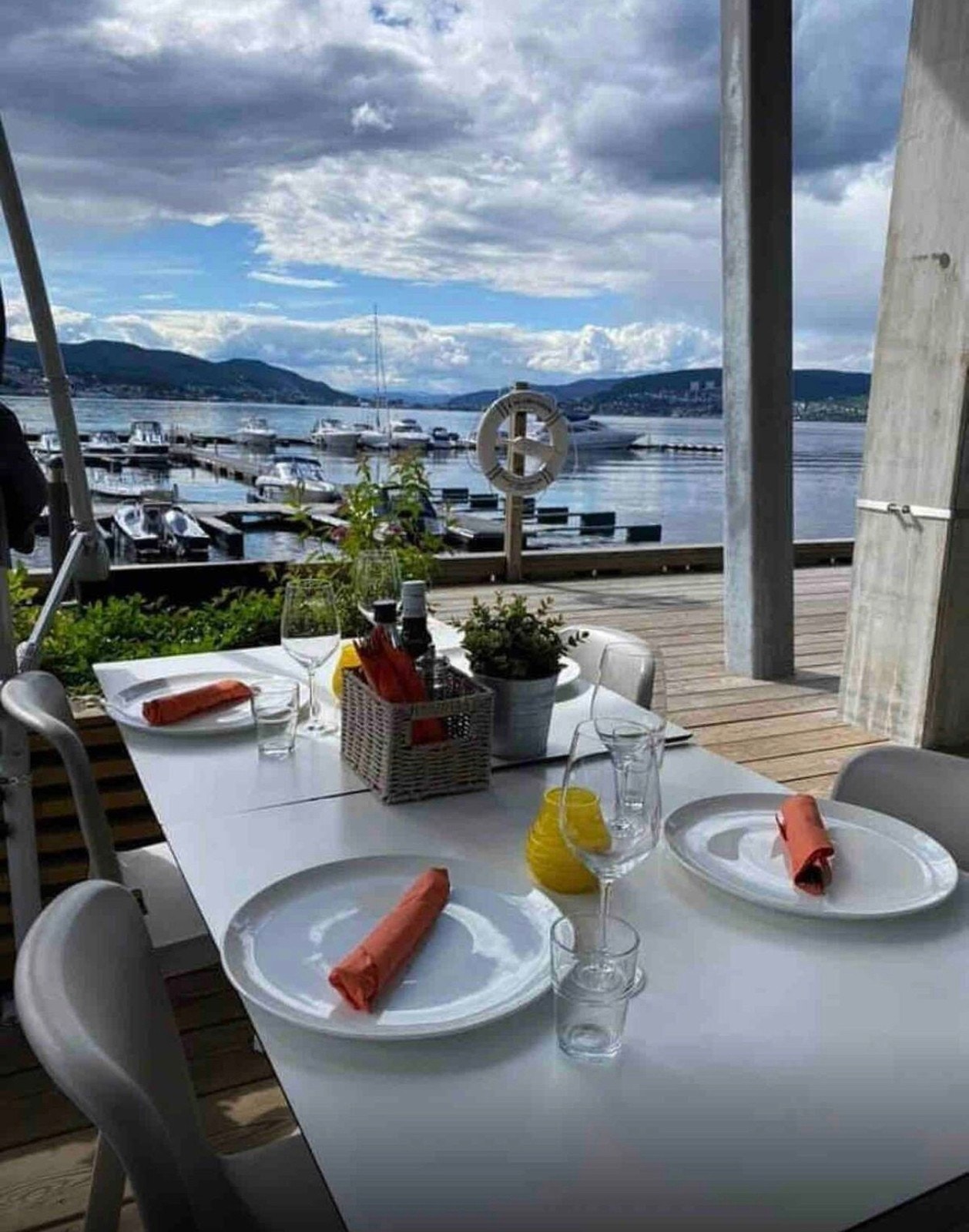 Ankeret restaurant - Engersand Galleribilde