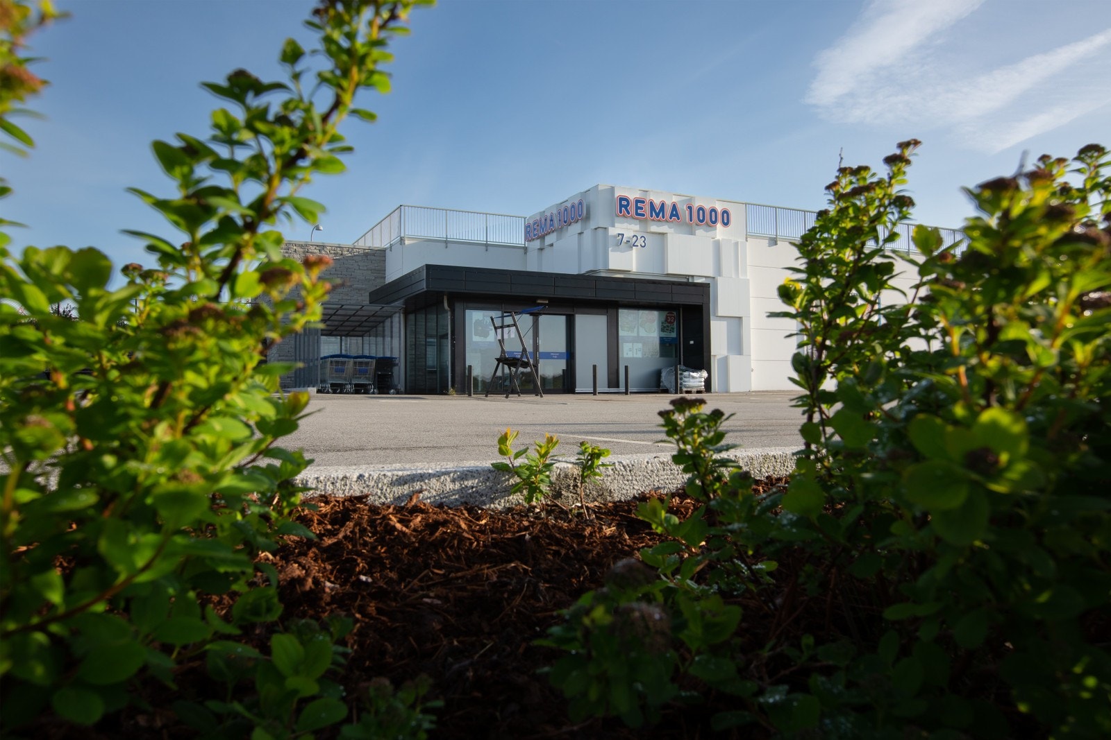 Matbutikk like ved Galleribilde