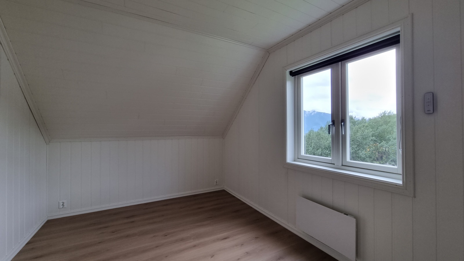 Soverom loft vest Galleribilde