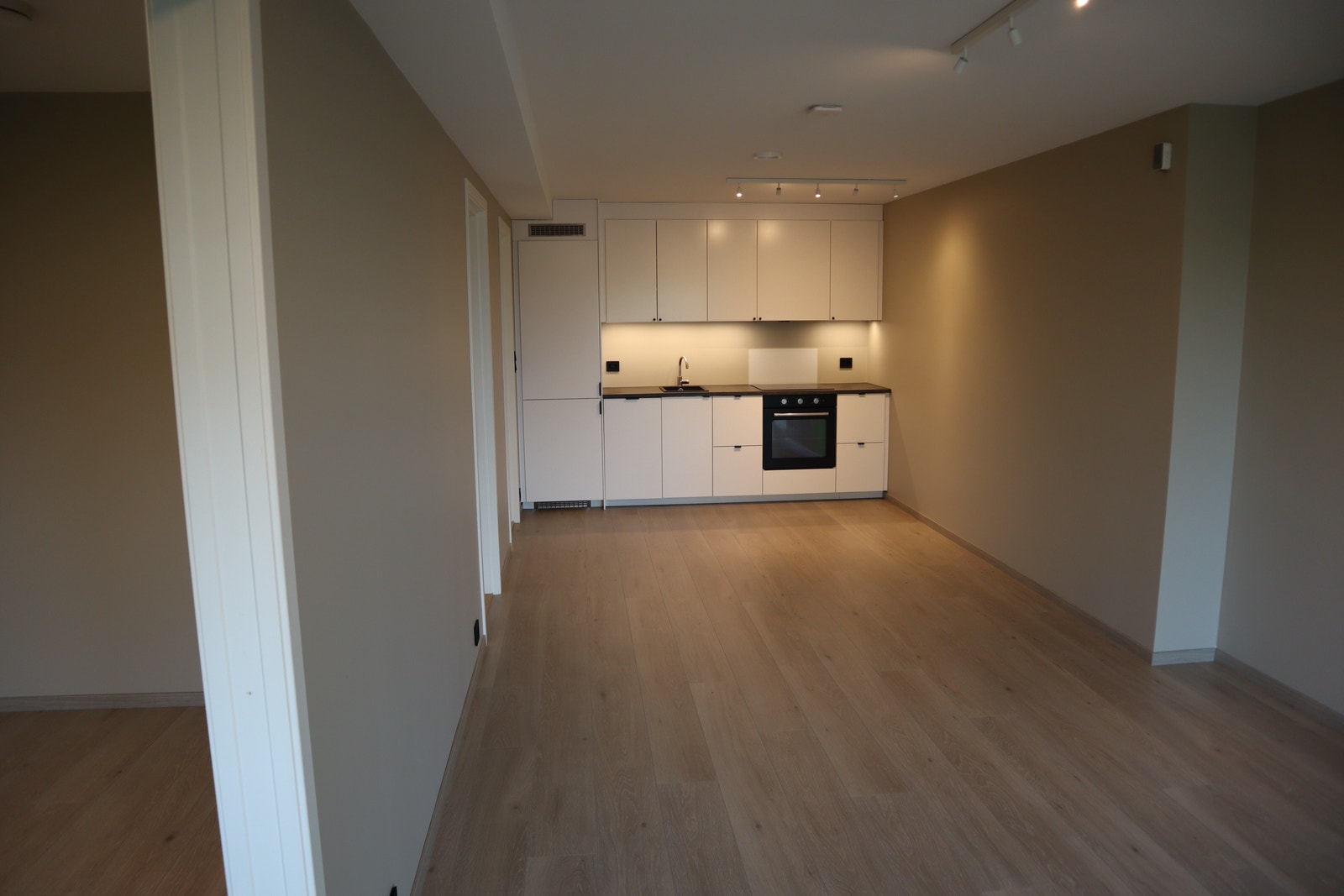 Stue/kjøkken Galleribilde