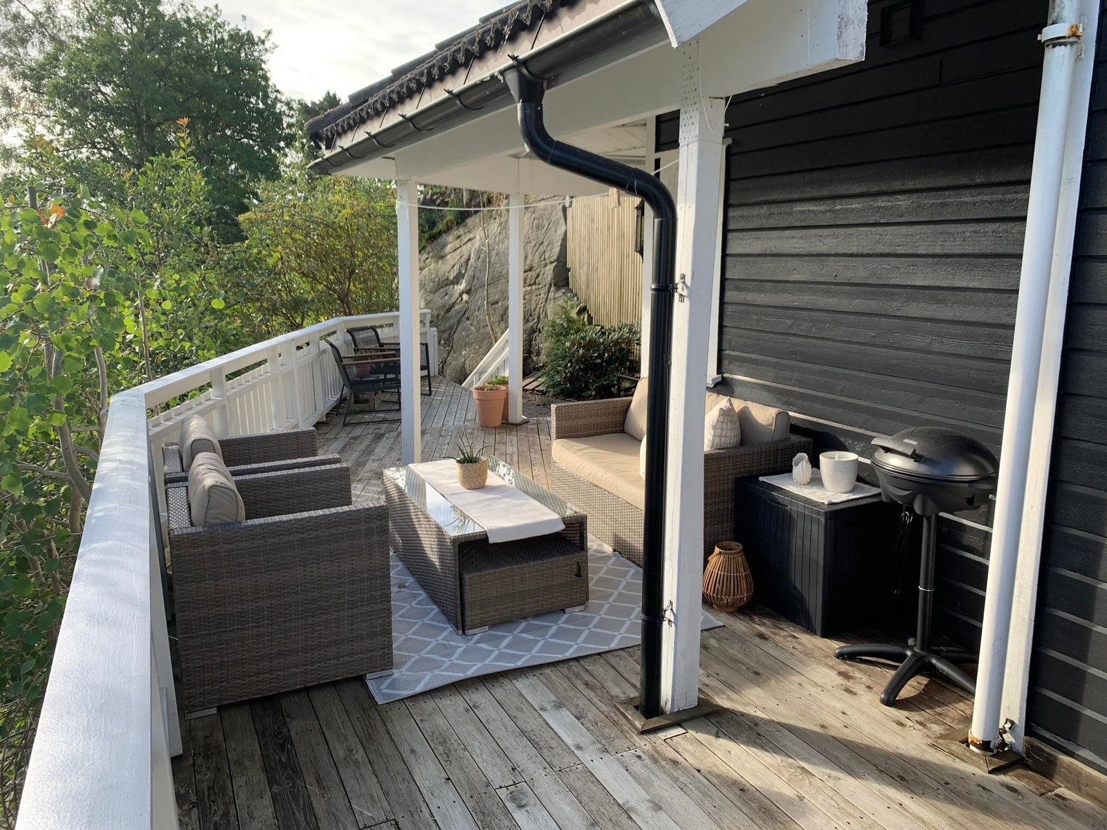 Stor usjenert terrasse Galleribilde
