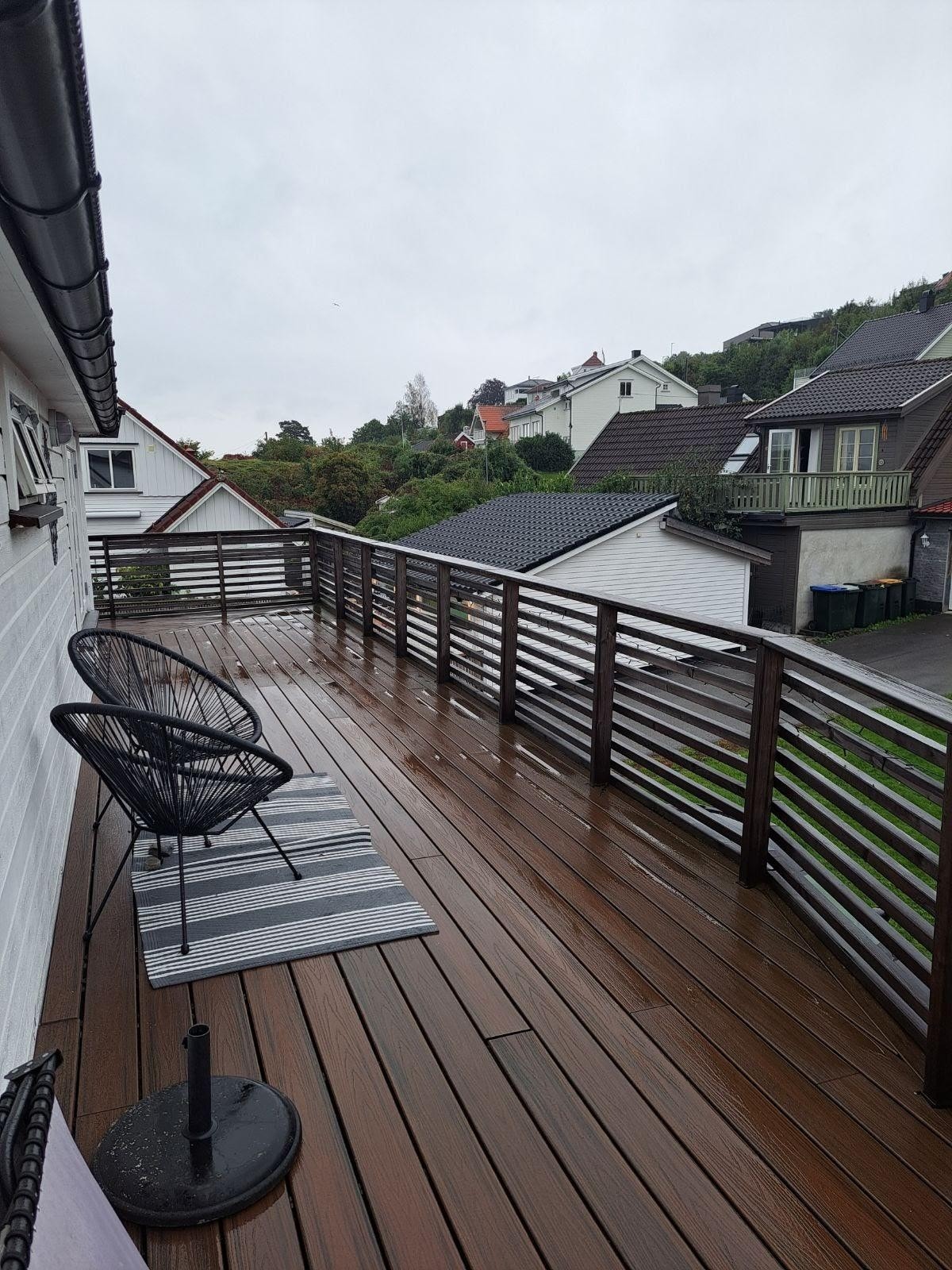 Veranda mot sør og vest Galleribilde
