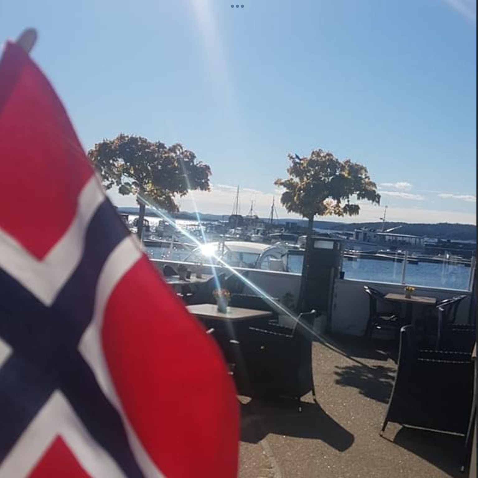 Utsikt fra uteservering Galleribilde