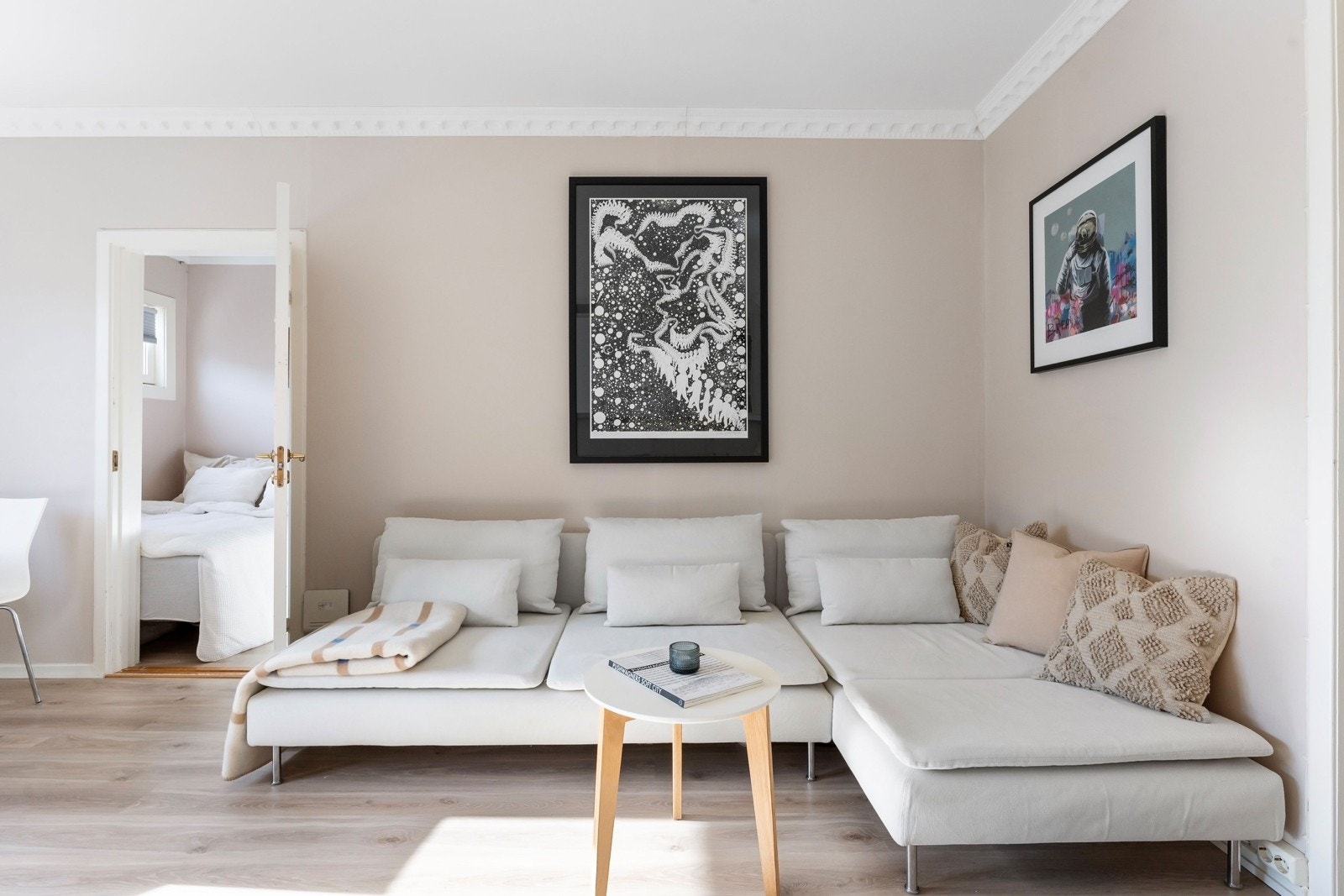 Sofa med god plass Galleribilde